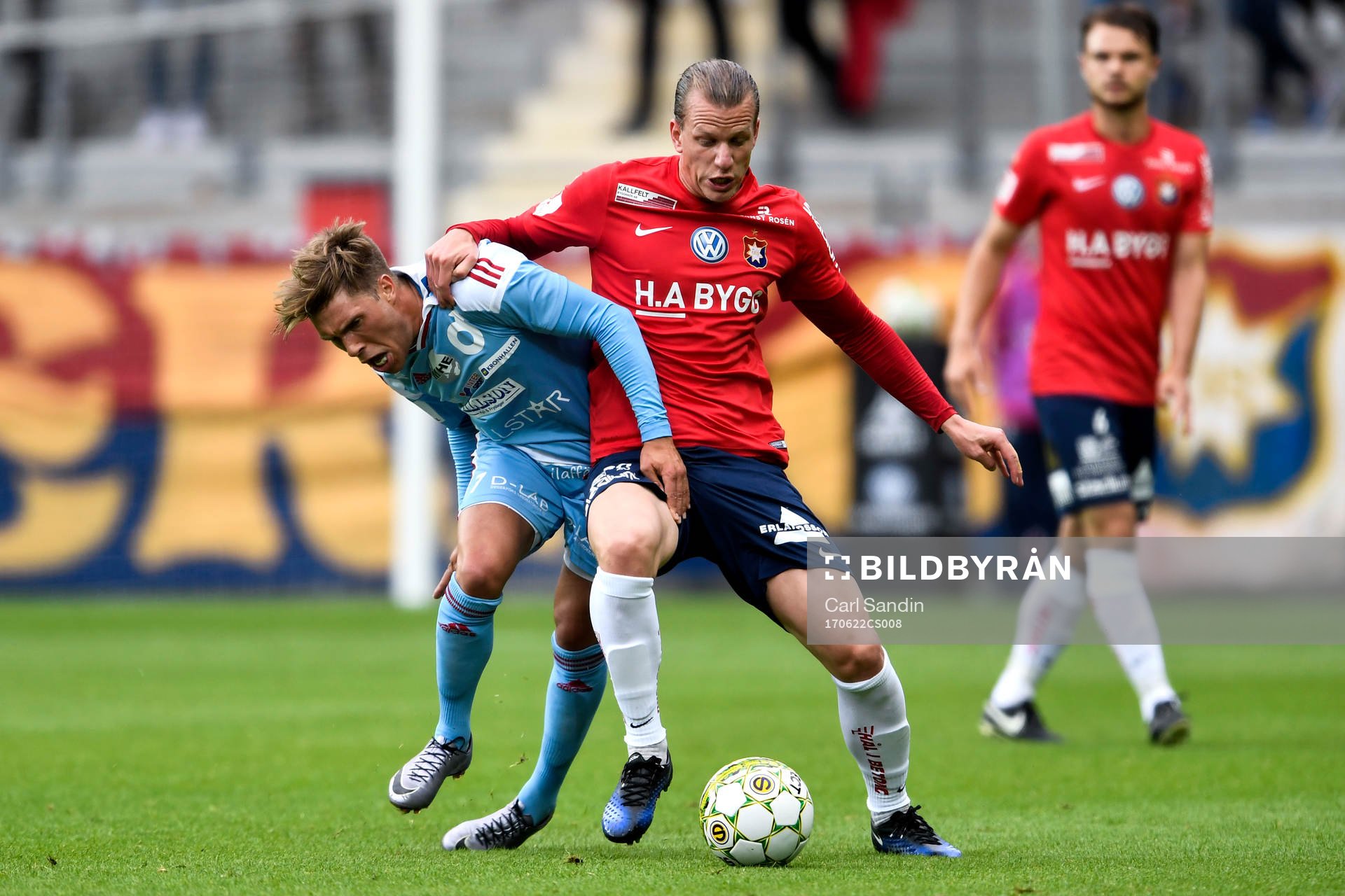 Degerfors Nikola Ladan och Örgrytes Sebastian Carlsén