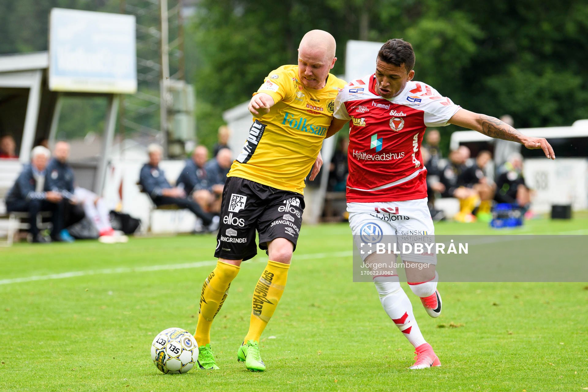 Elfsborgs Simon Lundevall och Kalmars Ismael Silva Lima