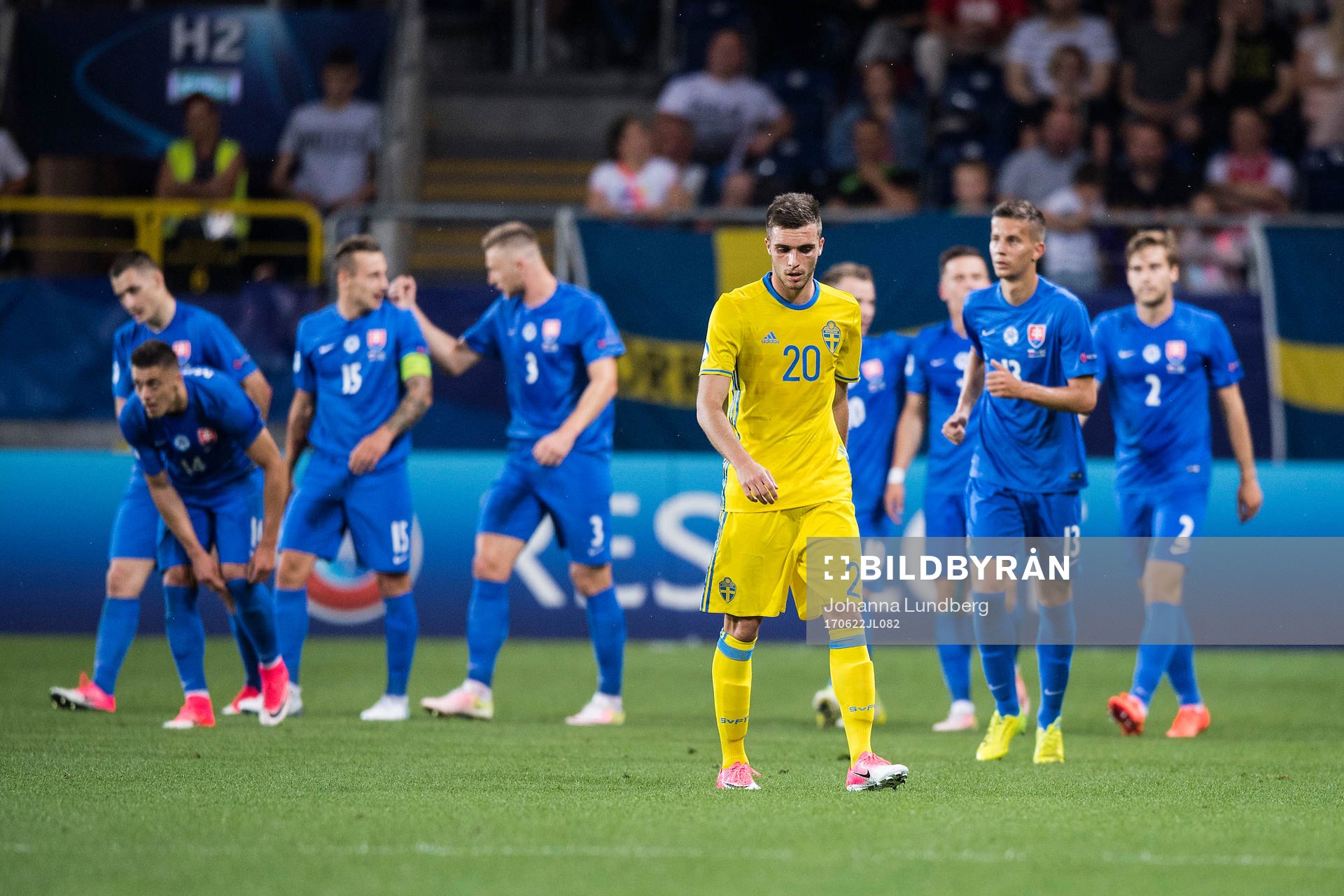 Sveriges Egzon Binaku deppar