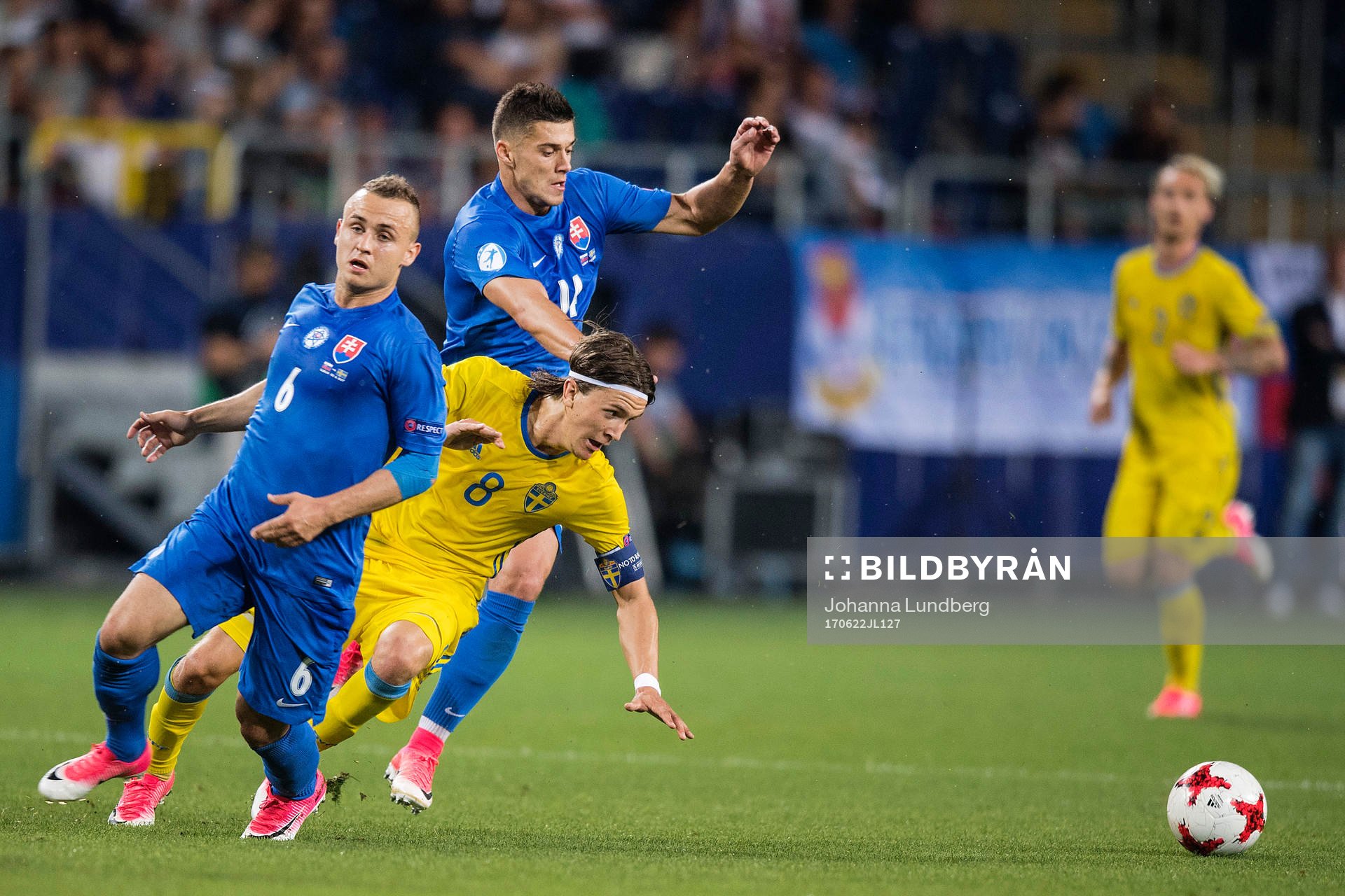 Sveriges Kristoffer Olsson mot Slovakiens Stanislav Lobotka