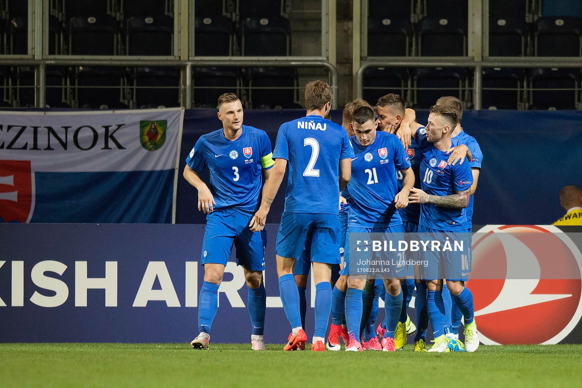 Slovakiens spelare jublar