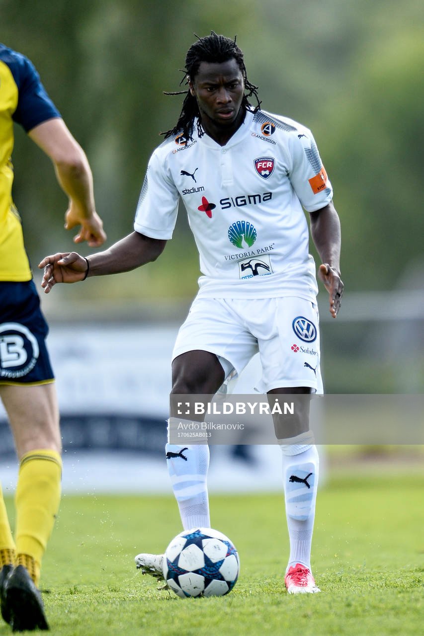Rosengårds Othuke Christian Ajakpoloho under fotbollsmatchen i Division 1 Södra mellan Ängelholm och Rosengård den 25 juni 2017 i Ängelholm.