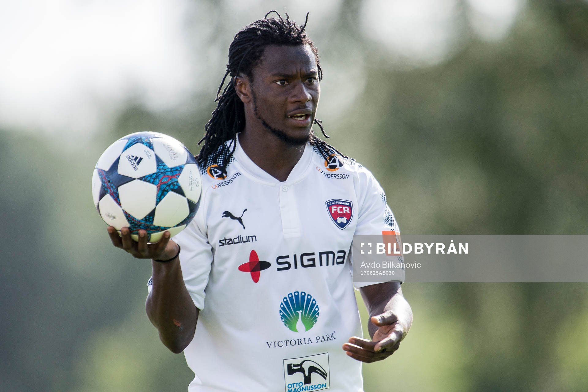 Rosengårds Dawda Ngum under fotbollsmatchen i Division 1 Södra mellan Ängelholm och Rosengård den 25 juni 2017 i Ängelholm.