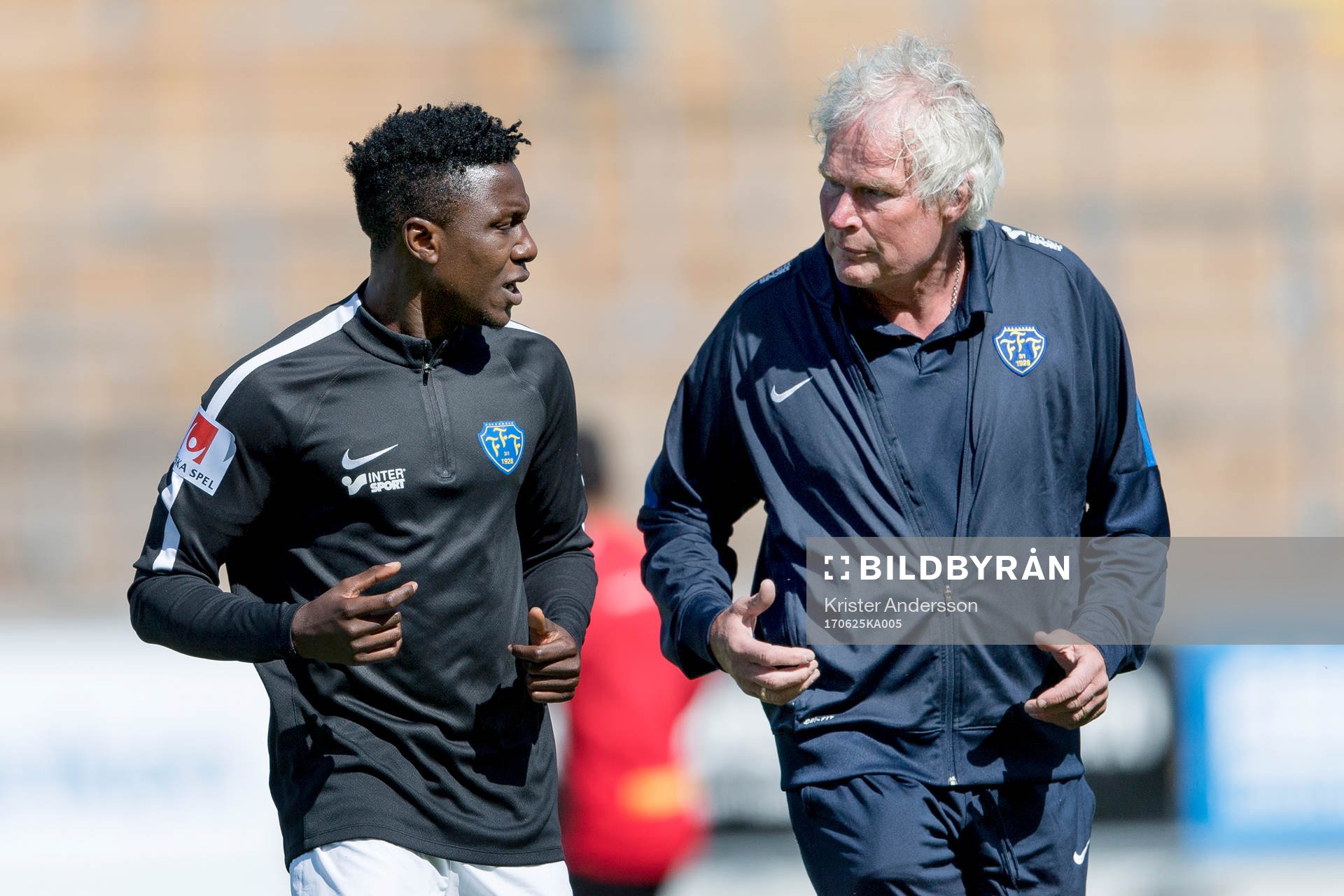 Falkenbergs Enock Kwakwa och läkare Sverker Nilsson