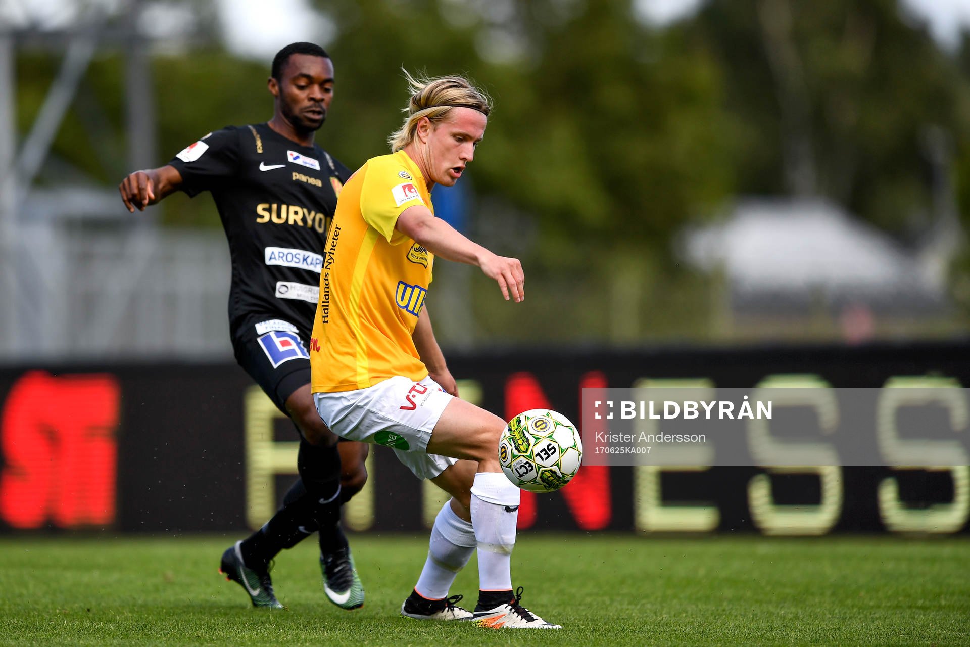 Syrianskas Success Chimankpa Nwosu och Falkenbergs Viktor