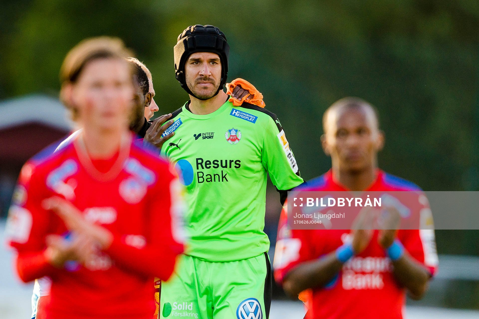 Helsingborgs målvakt Matt Pyzdrowski deppar