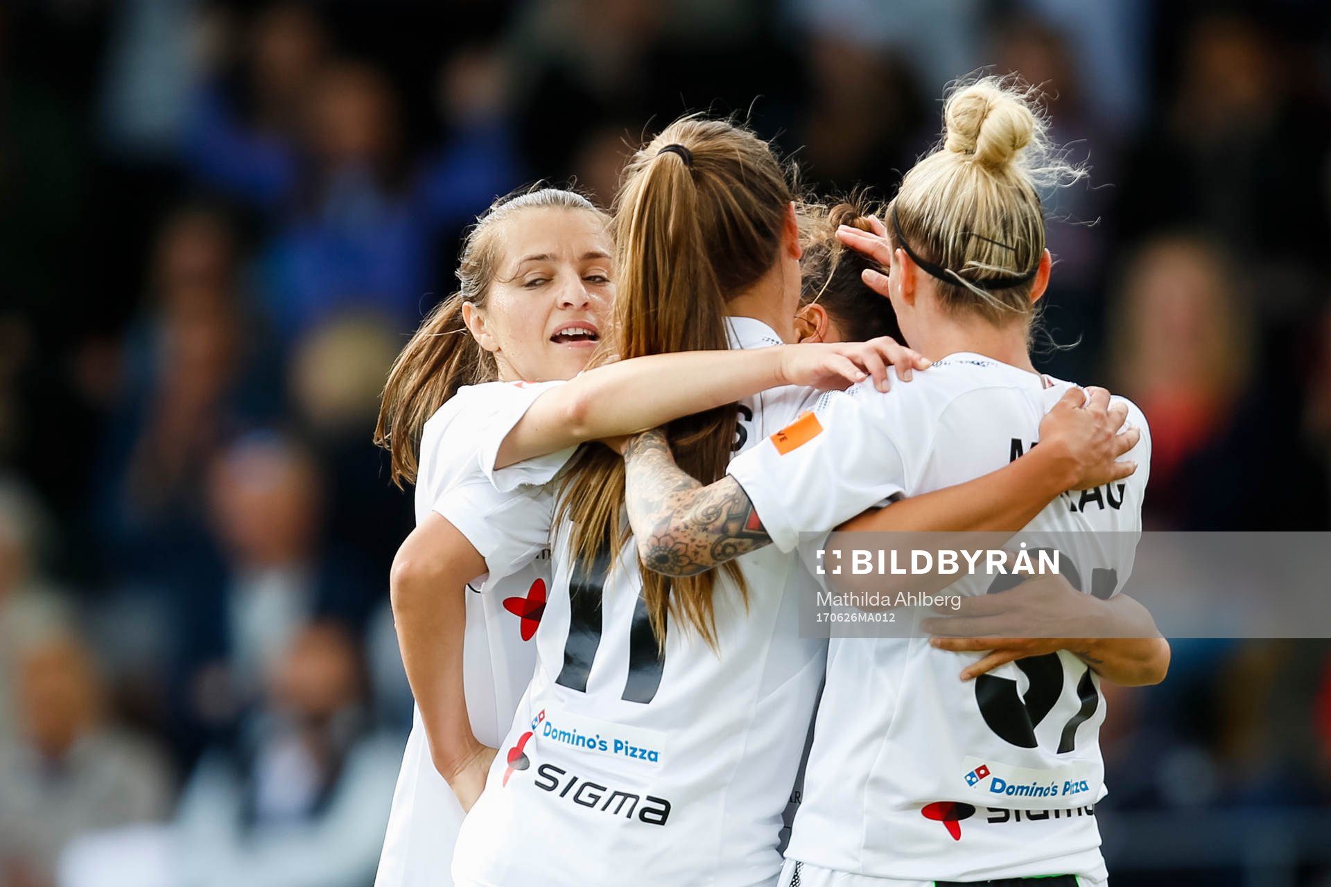 Rosengårds spelare jublar