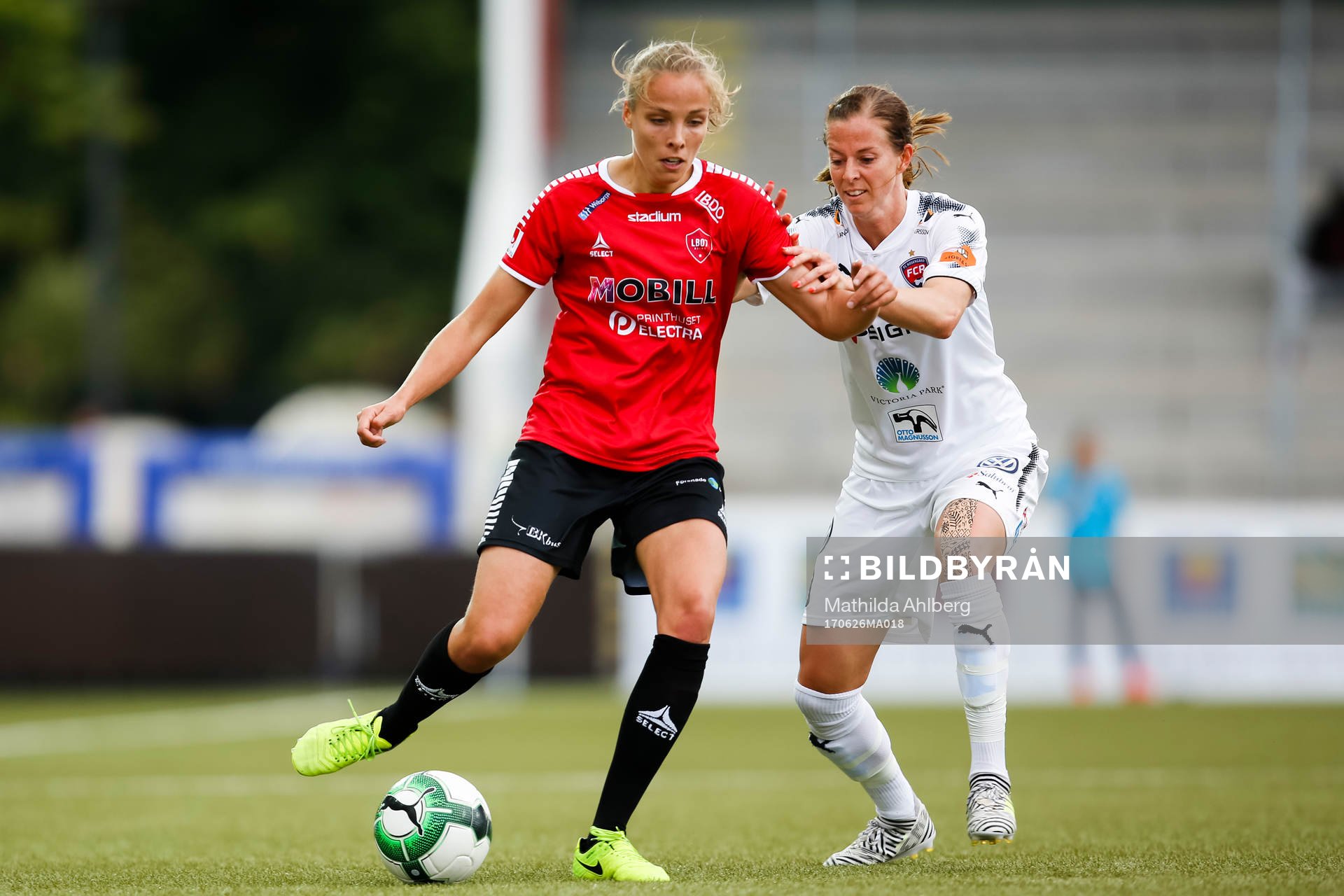 LB07s Anna Björk Kristjánsdóttir och Rosengårds Lotta