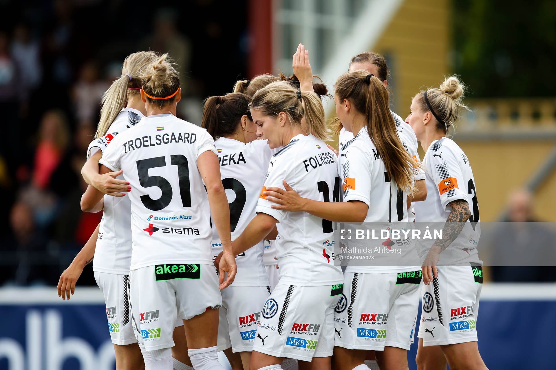 Rosengårds spelar jublar efter 2-0 av Lieke Martens under en fotbollsmatch i Damallsvenskan mellan FC Rosengård och LB07 den 26 juni 2017 i Malmö.