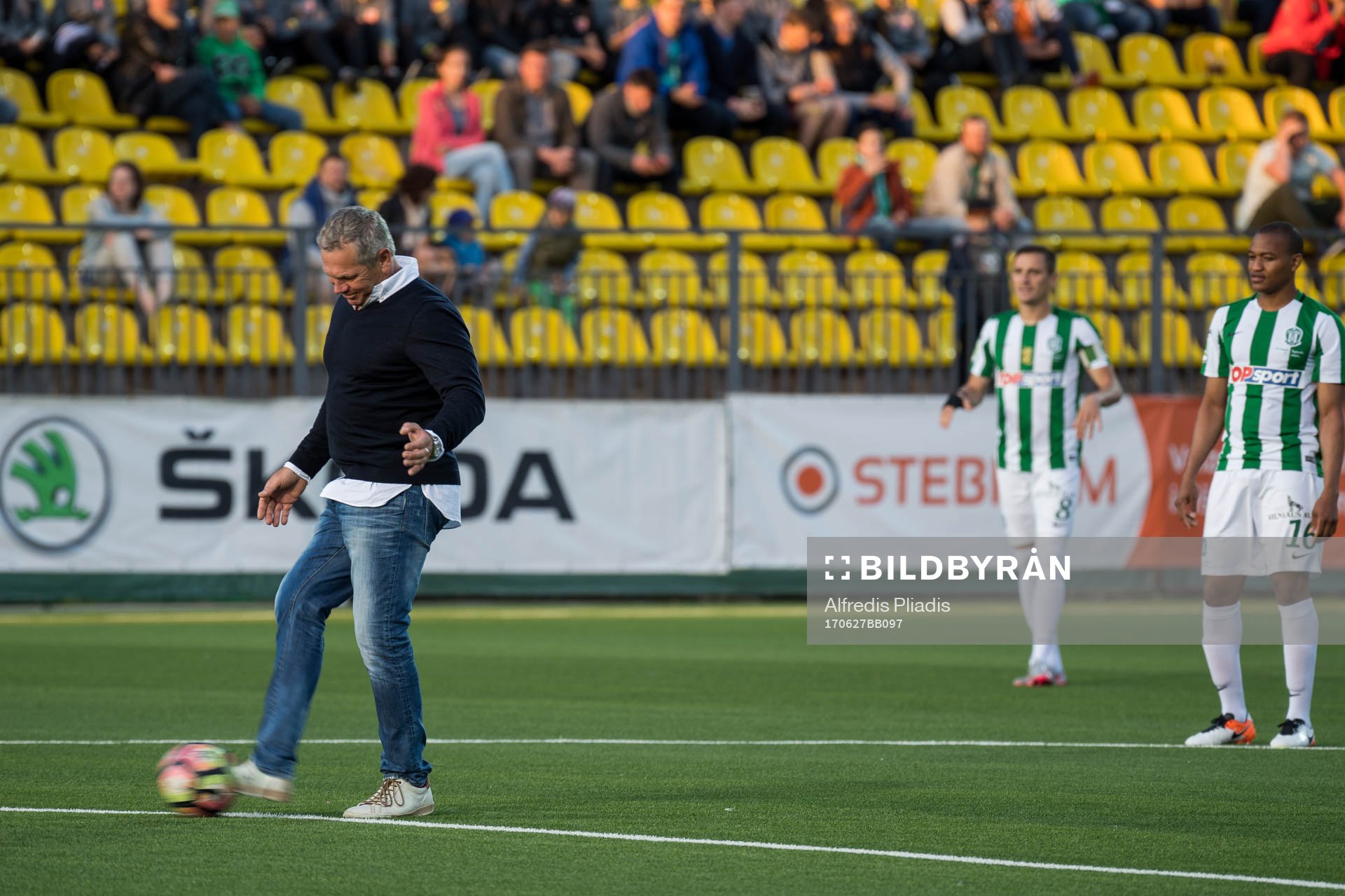 under en träningsmatch i fotboll mellan Zalgiris och  IFK