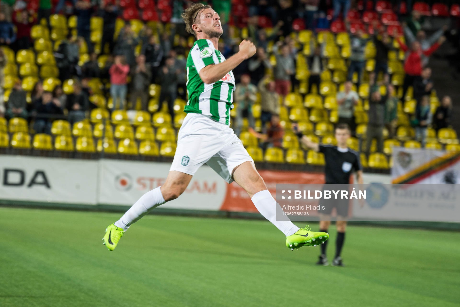 Zalgiris spelare jublar