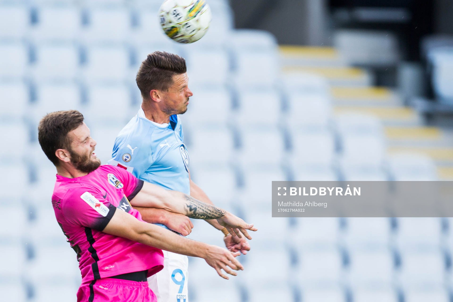 Zagrebs Ante Majstorovic  i nickduell med Malmö FFs Markus