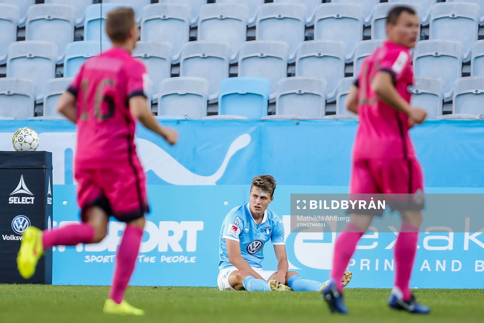 Malmö FFs Mattias Svanberg deppar
