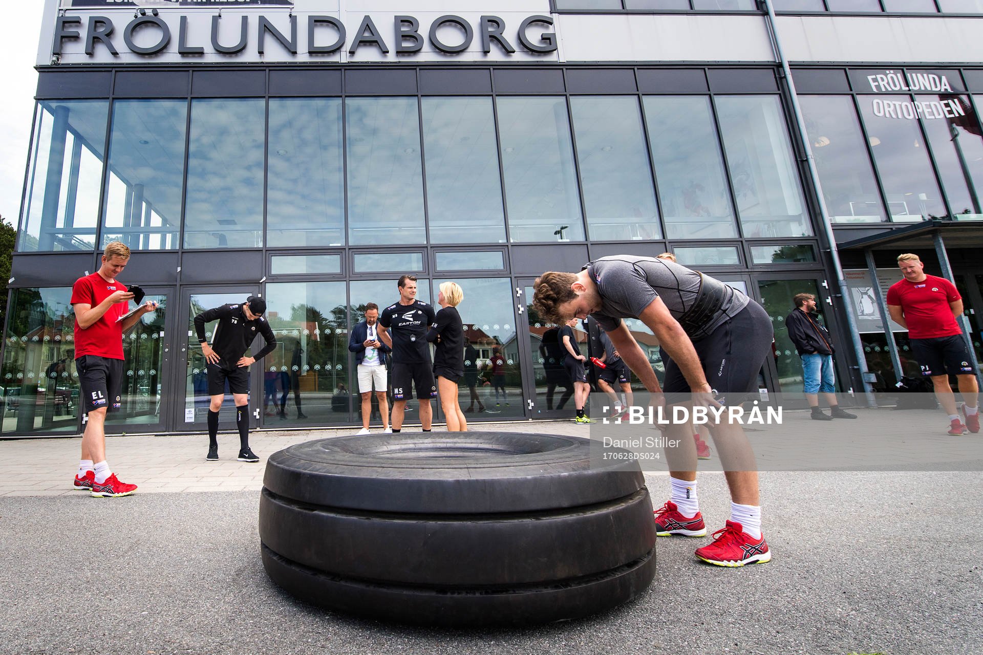 Ponthus Westerholm pustar ut