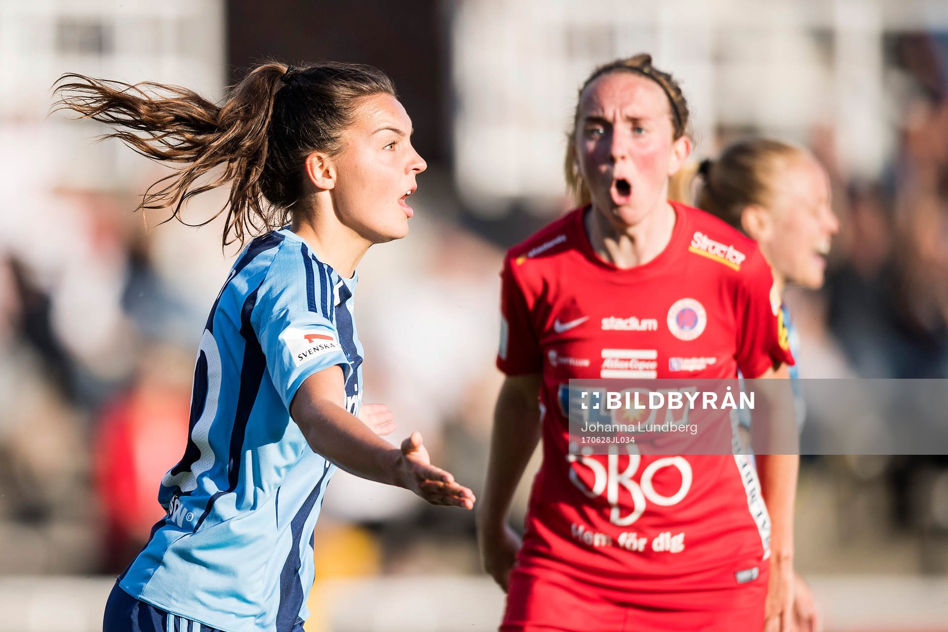 Djurgårdens Johanna Rytting Kaneryd reagerar mot domaren