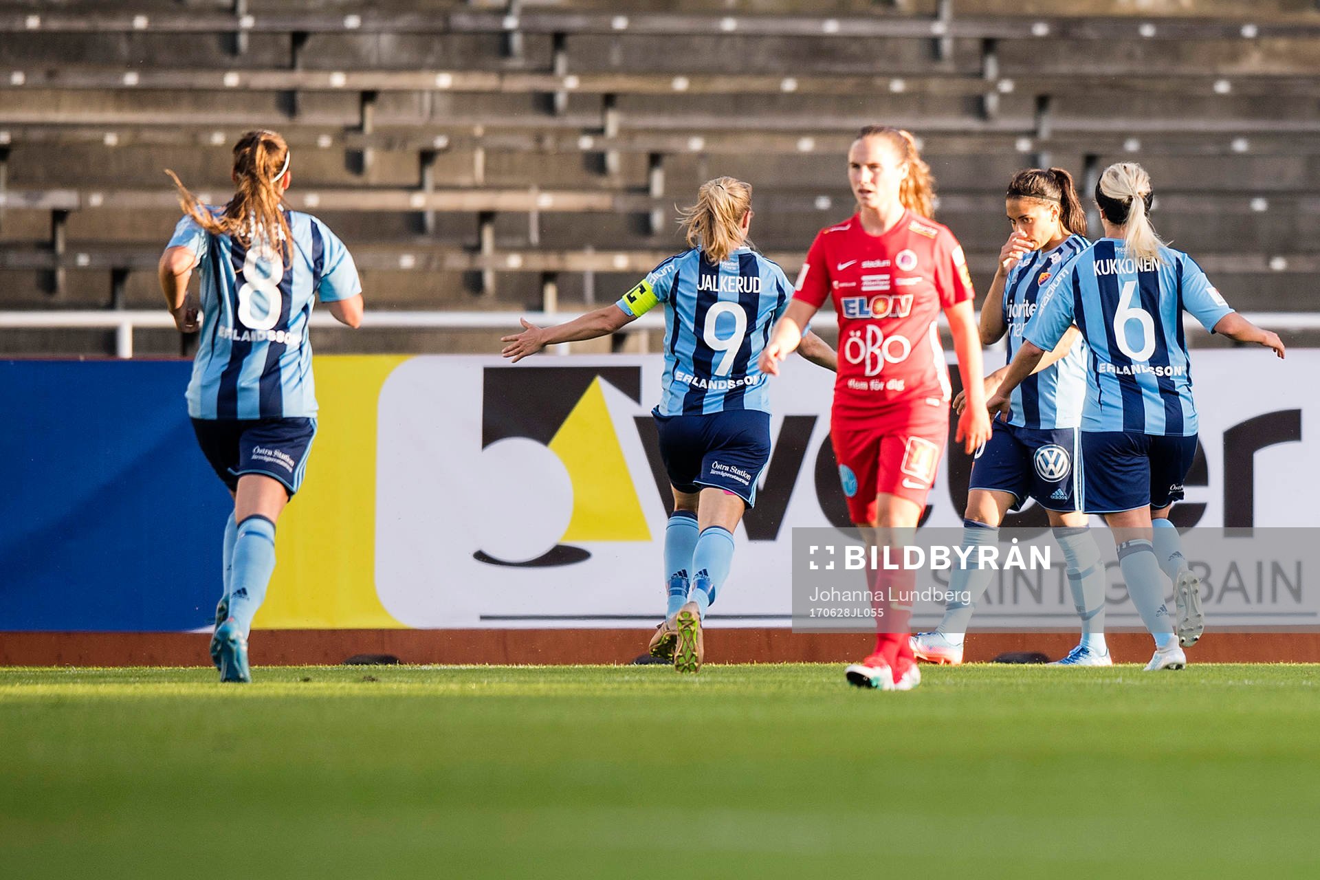 Djurgårdens Tempest-Marie Norlin jublar efter att hon har gjort 1-1 under fotbollsmatchen i Damallsvenskan mellan Djurgården och Örebro den 28 juni 2017 i Stockholm.