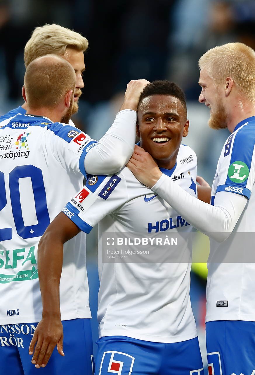 Norrköpings Niclas Eliasson jublar efter mål under fotbollsmatchen i kvalet till Europa League mellan Norrköping och Prishtina den 29 juni 2017 i Norrköping.