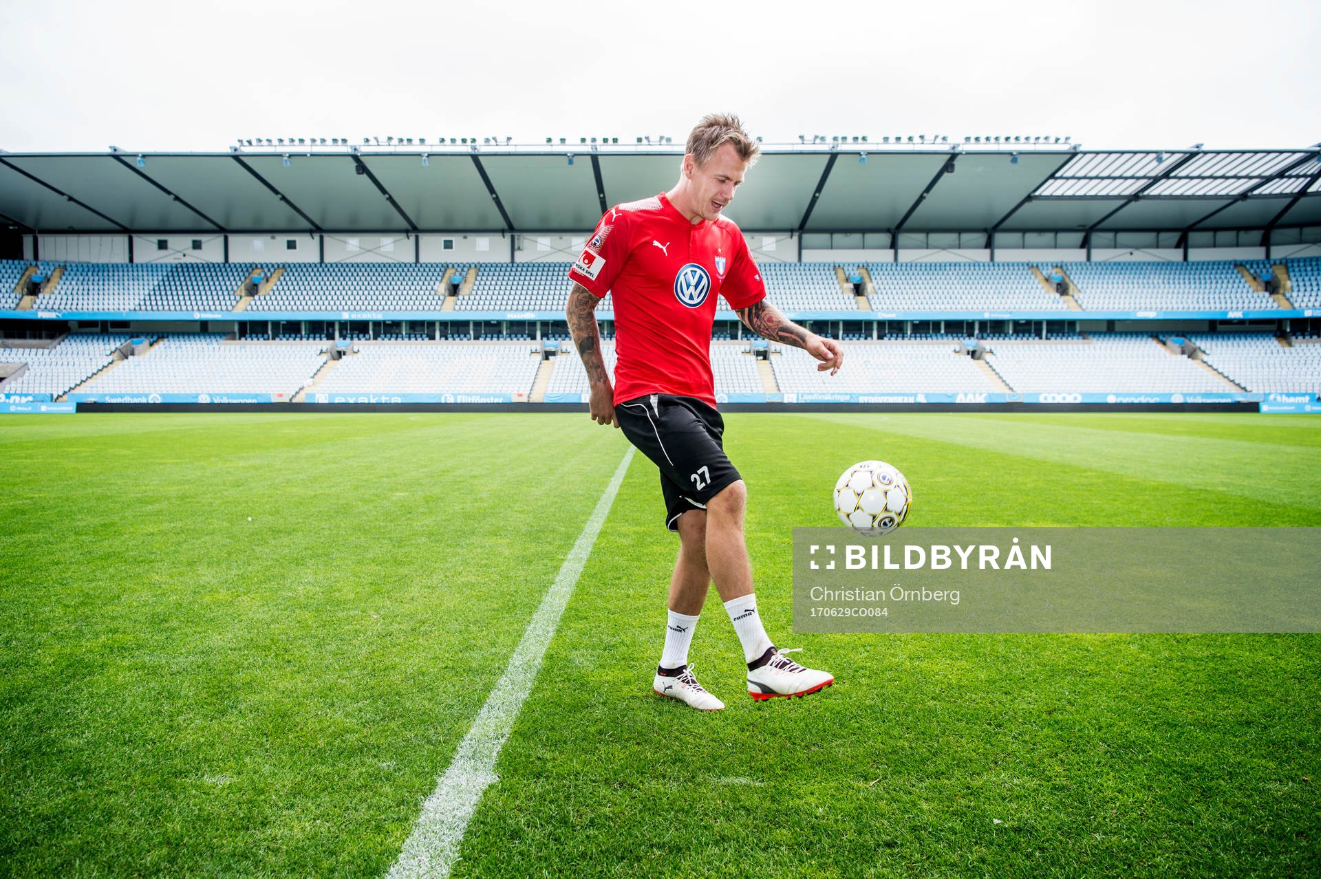 Målvakt Johan Dahlin efter Malmö FFs träning den 29 juni 2017 i Malmö.