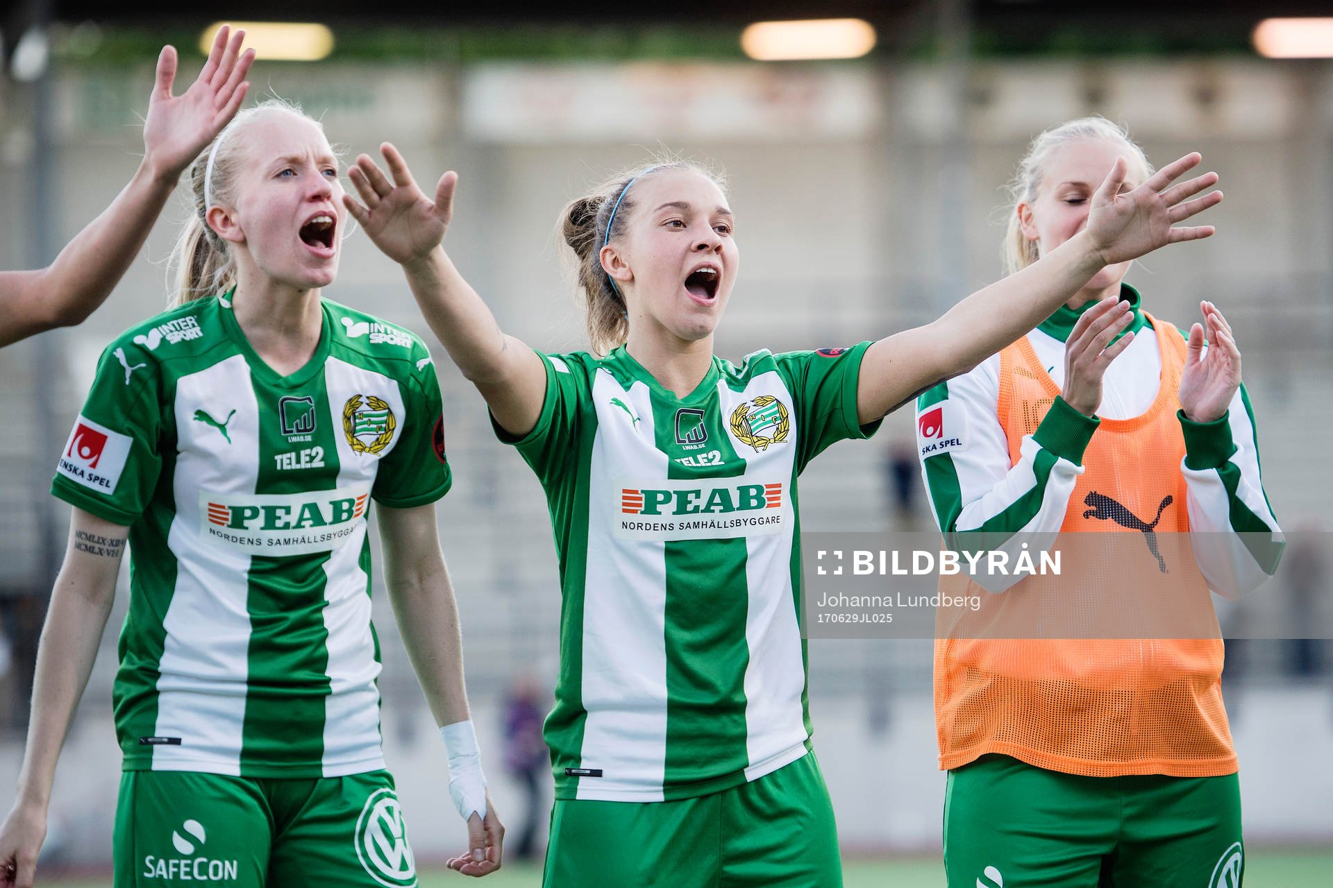 Hammarbys Julia Zigiotti Olme (m) jublar