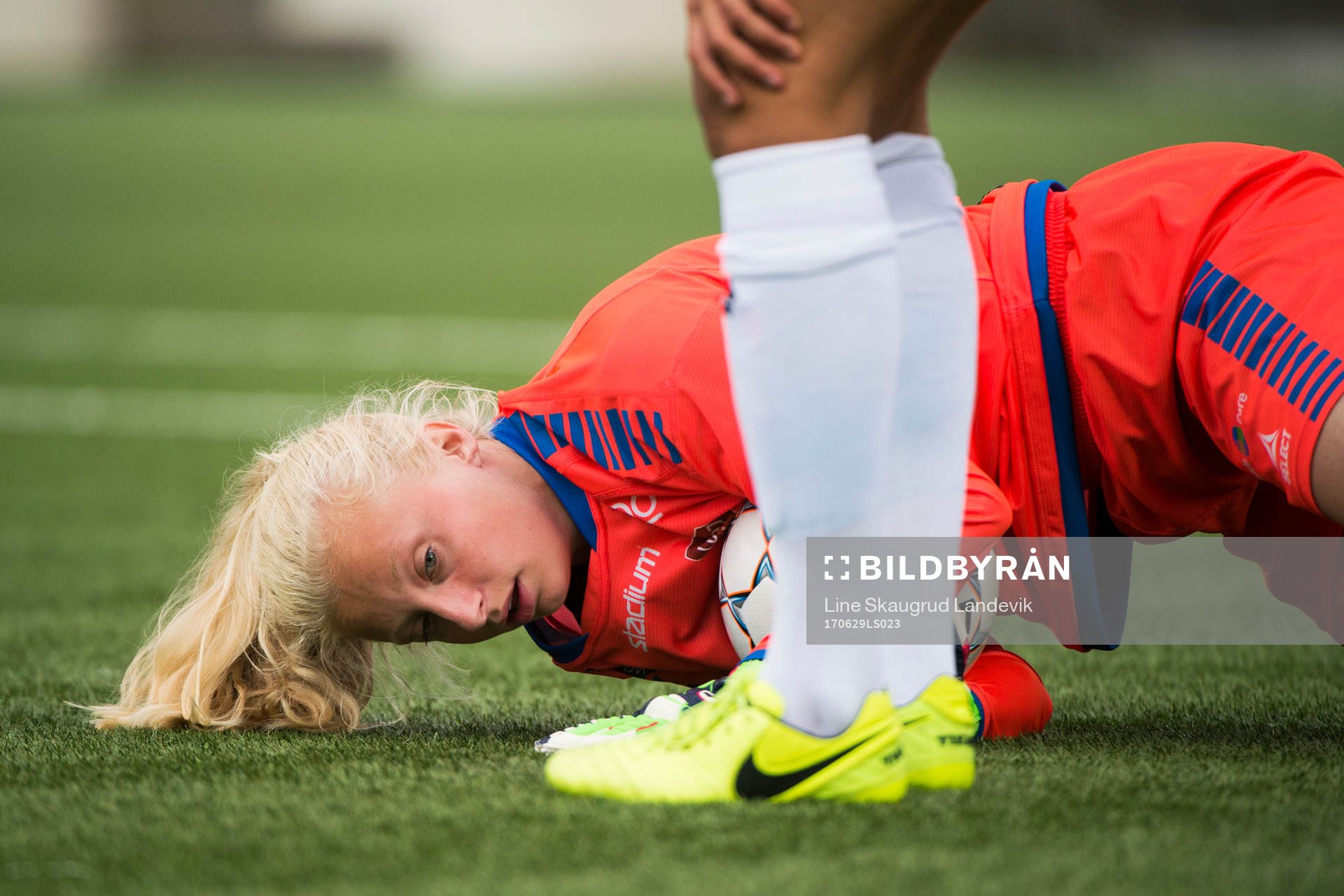 LB07s målvakt Josephine Frigge