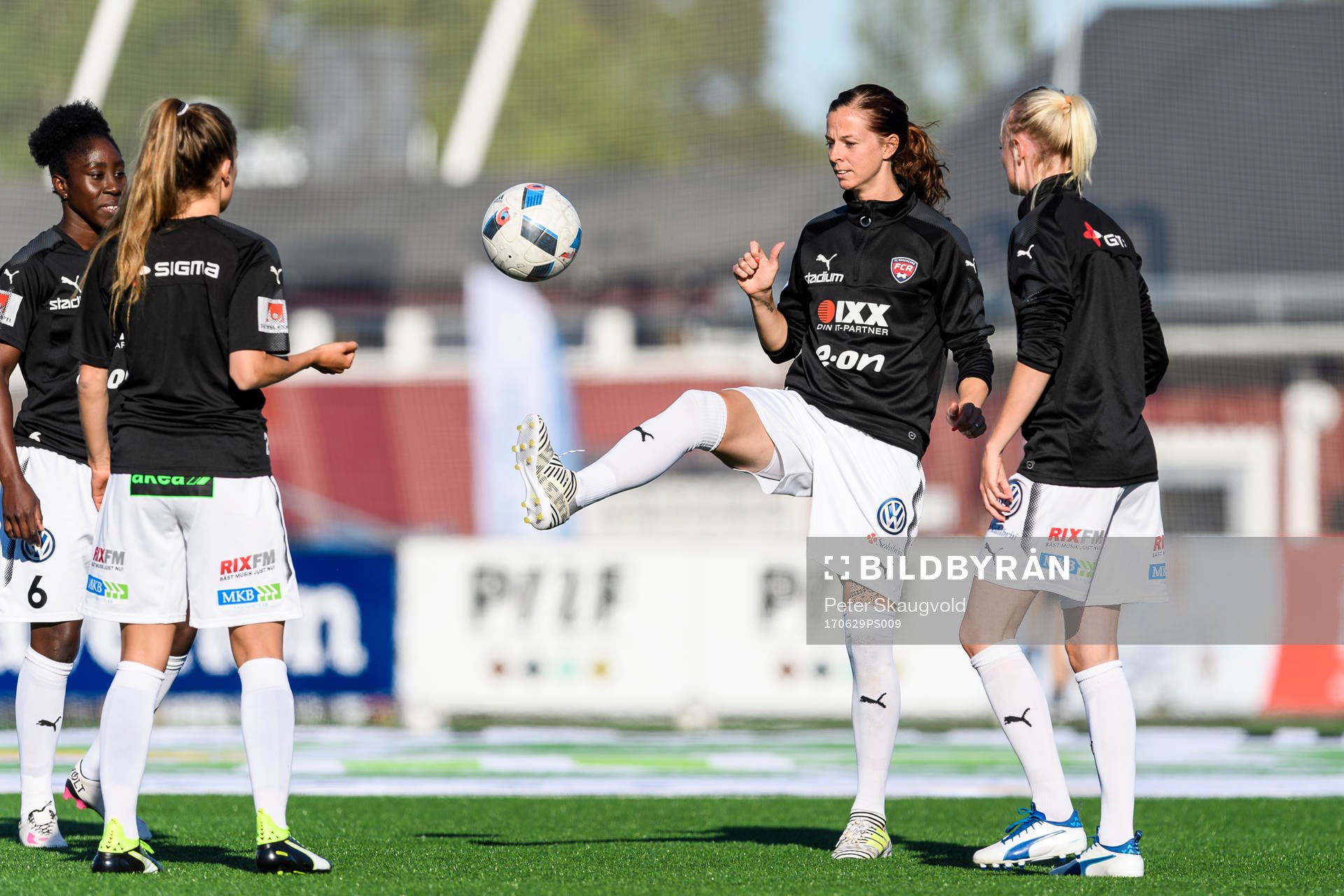 Rosengårds Lotta Schelin värmer upp