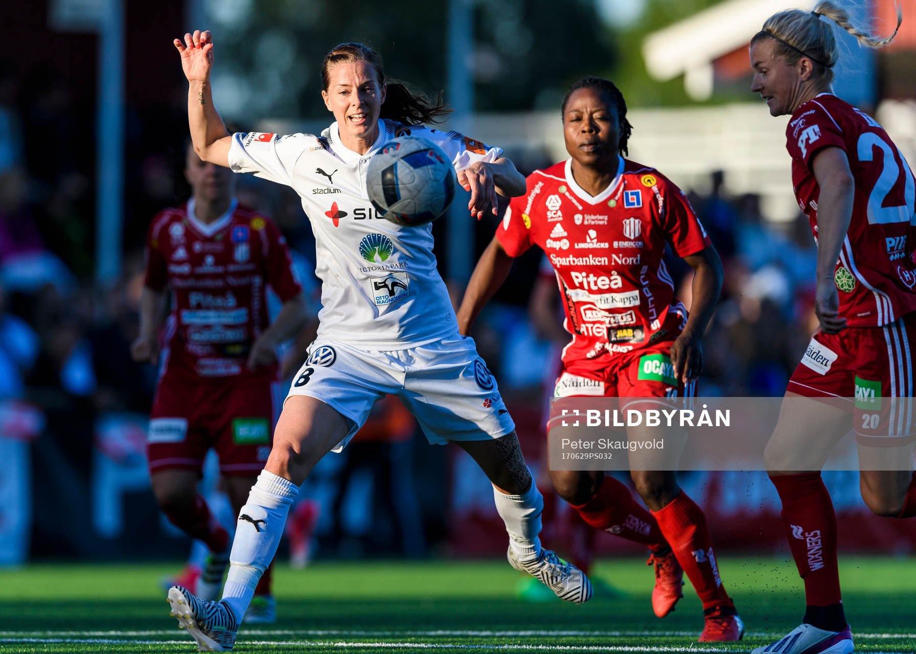 Rosengårds Lotta Schelin under fotbollsmatchen i Damallsvenskan mellan Piteå och Rosengård den 29 juni 2017 i Piteå.