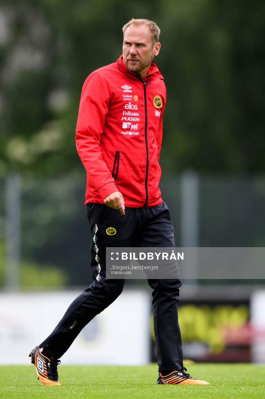 manager Magnus Haglund