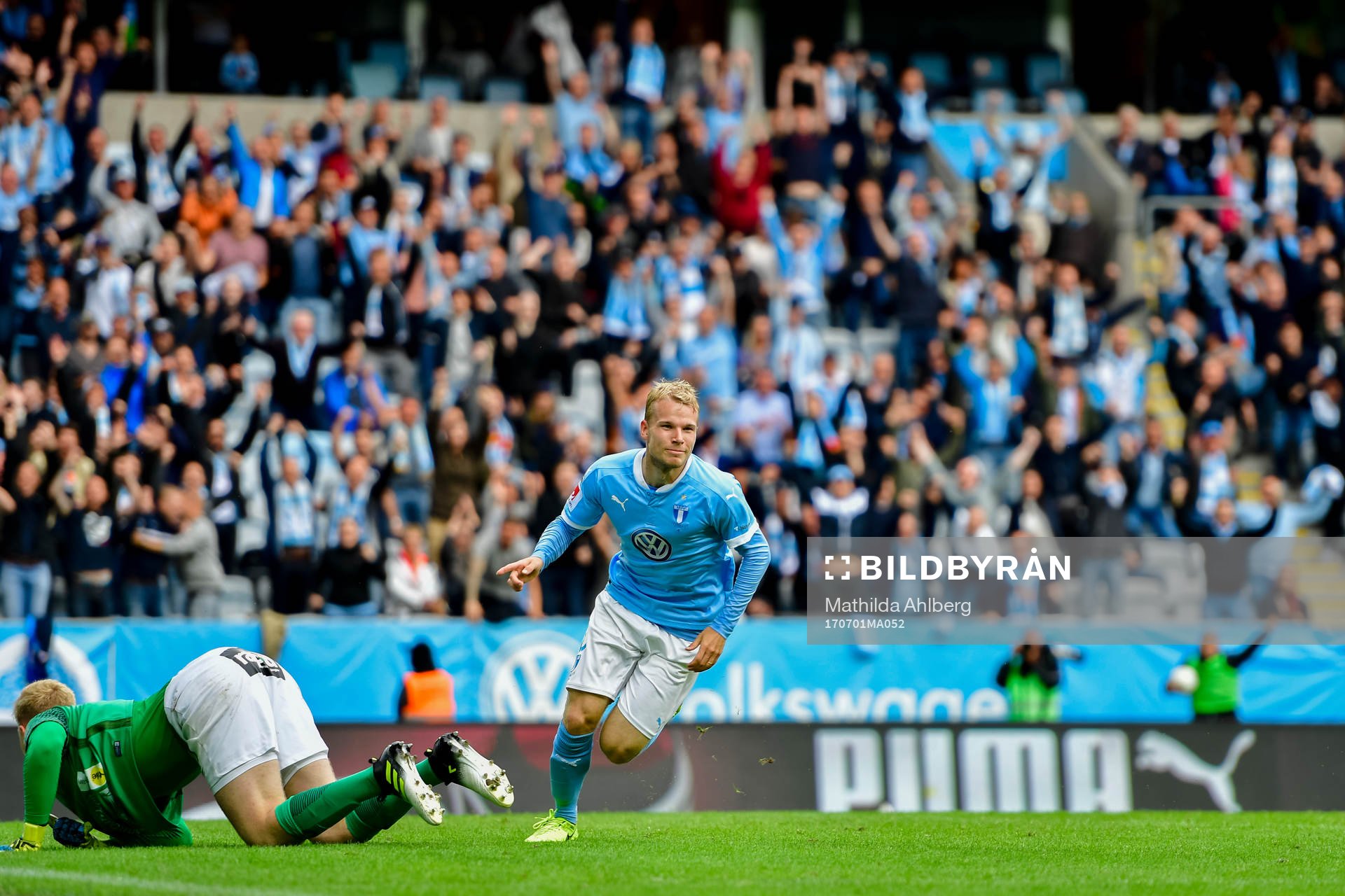 Malmö FFs Oscar Lewicki jublar