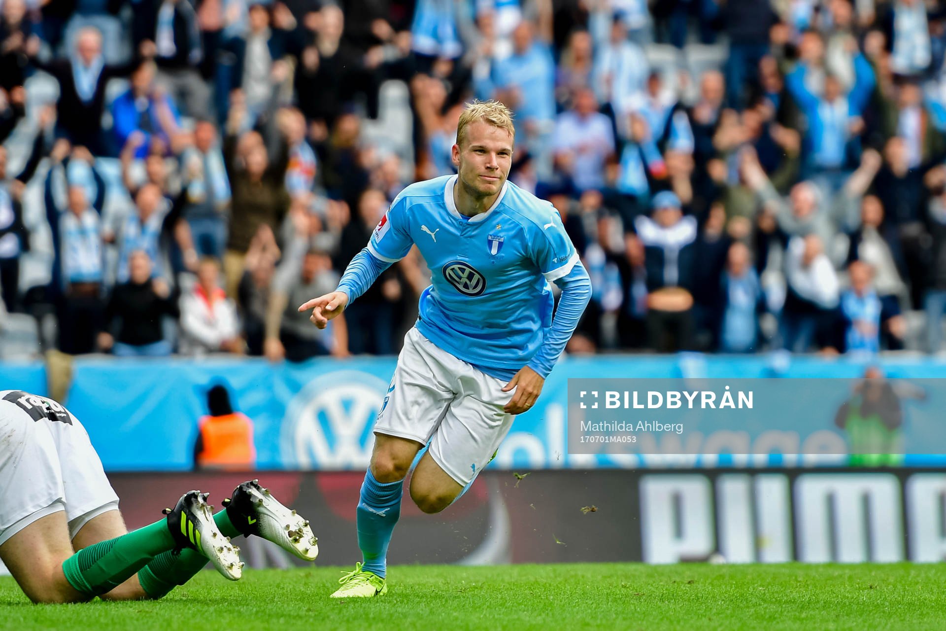 Malmö FFs Oscar Lewicki jublar
