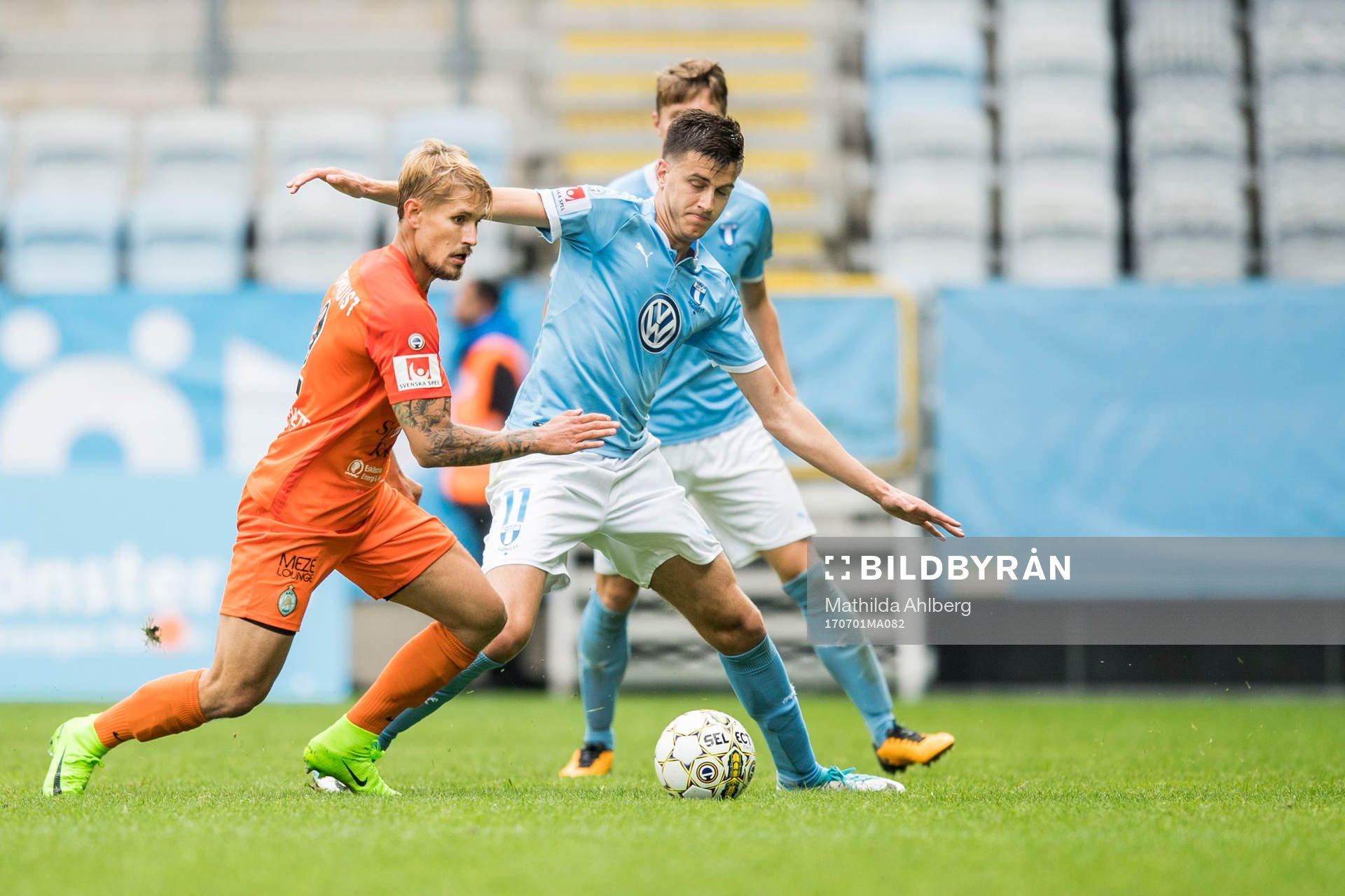 AFC Eskilstunas Daniel Björnquist och Malmö FFs Alexander