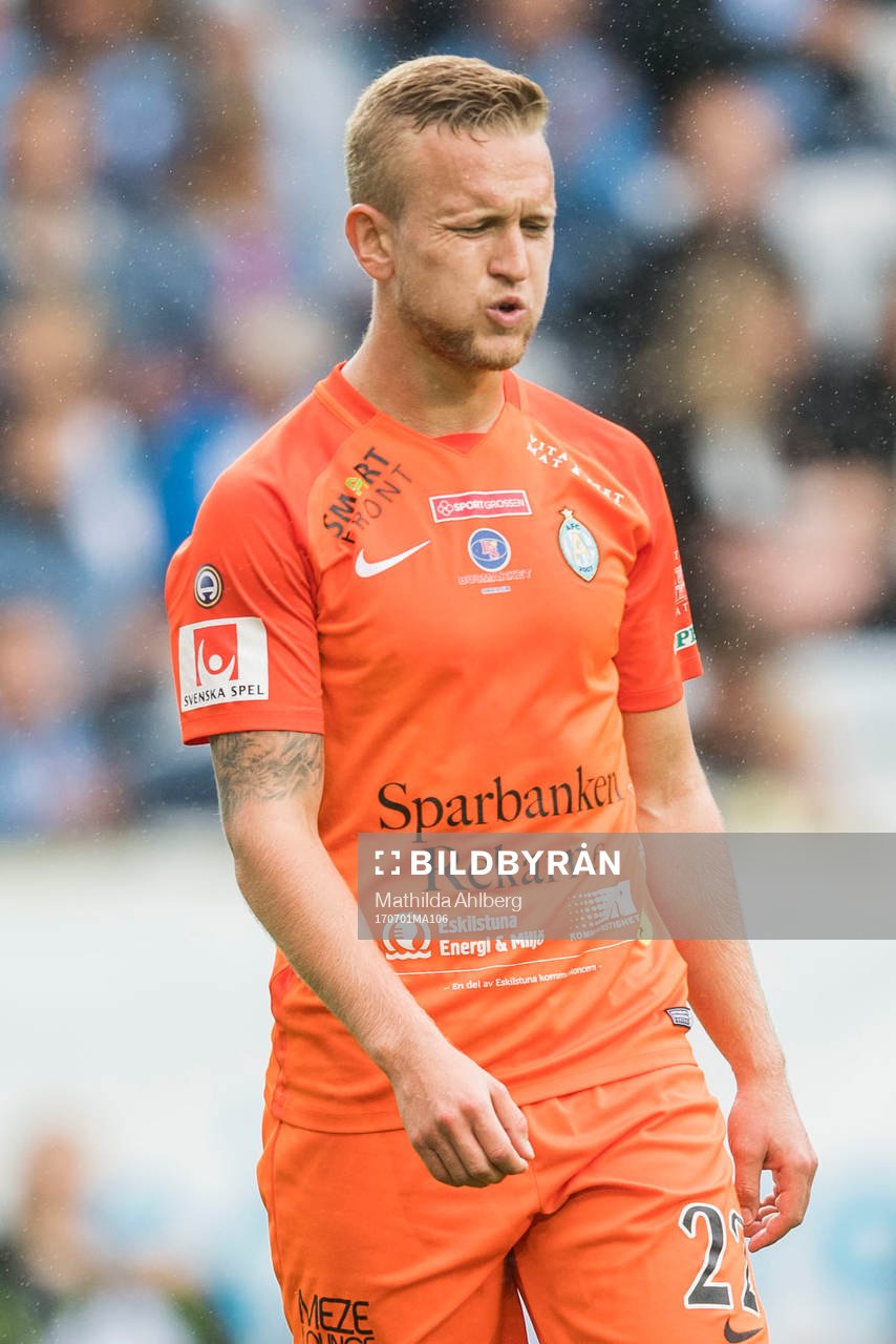 AFC Eskilstunas Alexander Michel deppar