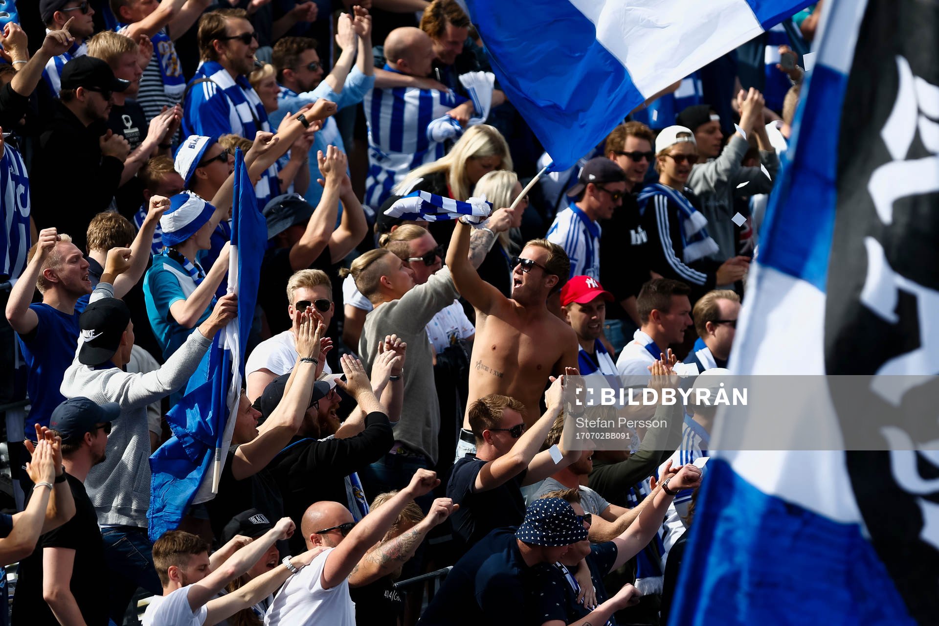 IFK Göteborgs supportar jublar