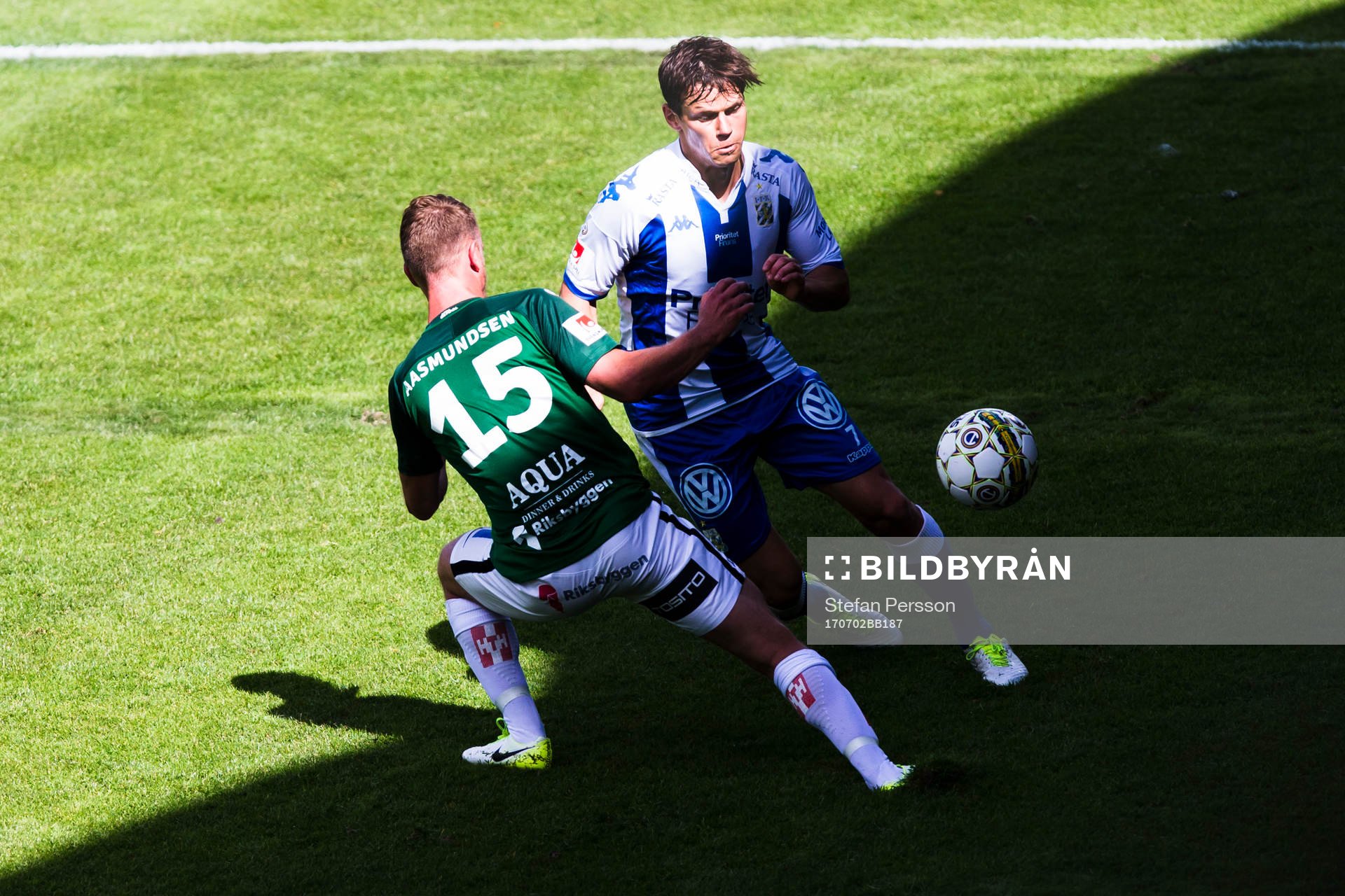 Jönköpings Stian Aasmundsen mot IFK Göteborgs Mads Albaek