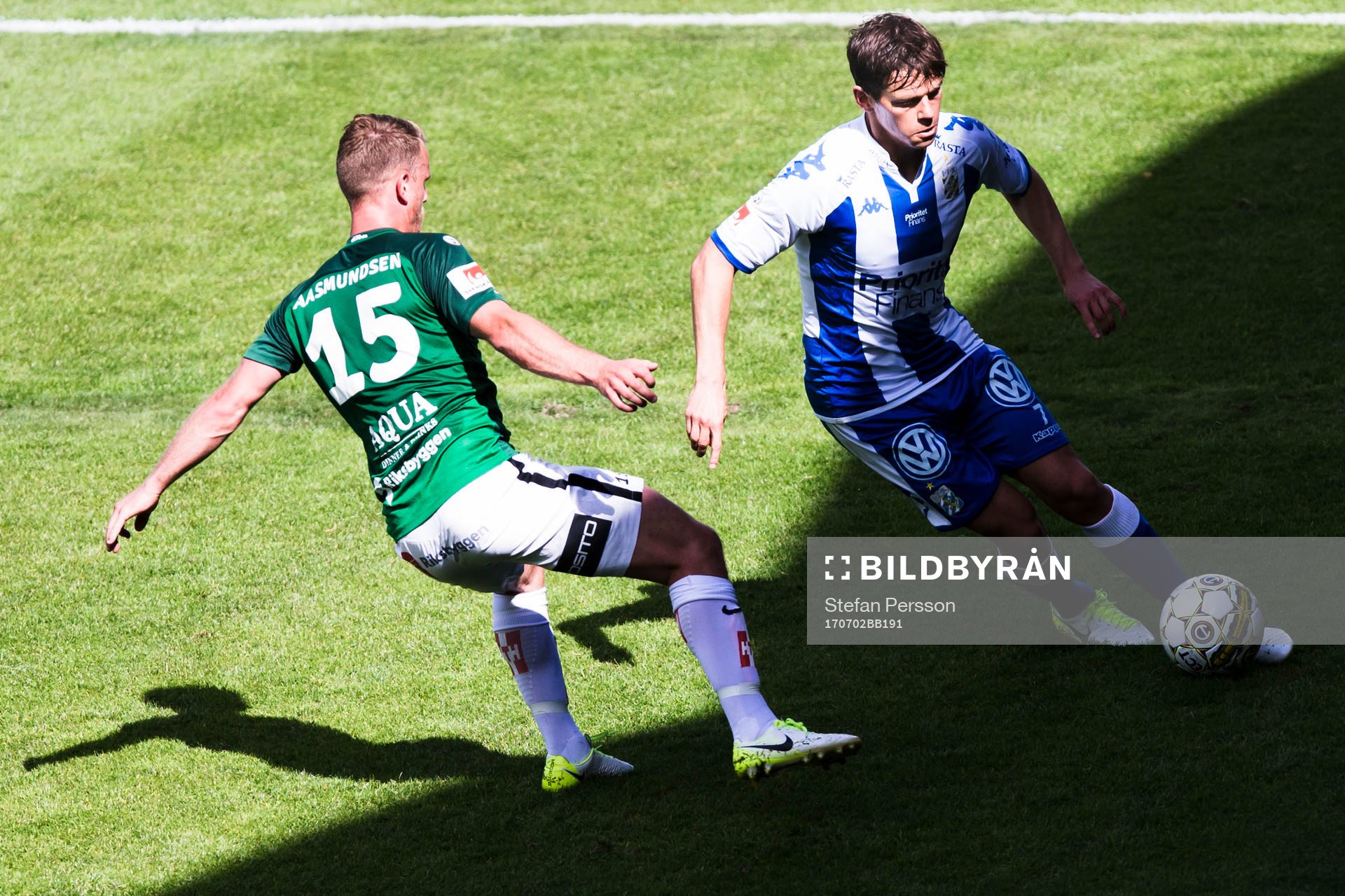Jönköpings Stian Aasmundsen mot IFK Göteborgs Mads Albaek