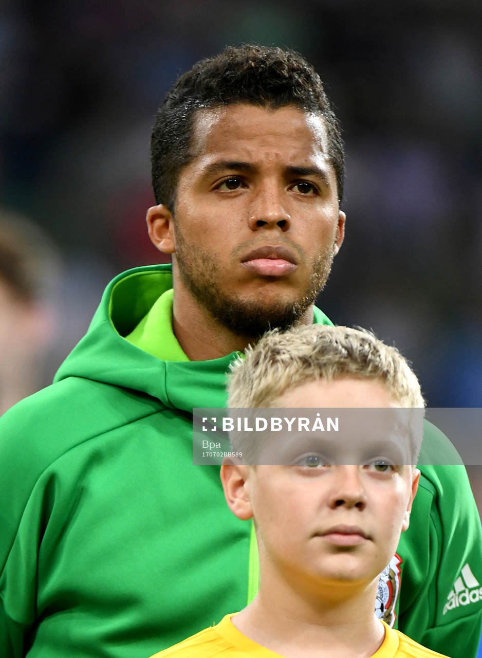 Fotboll, VM 2018, Porträtt, Mexico: Giovani dos Santos, Mexico, poserar för ett porträtt den 2 juli 2017