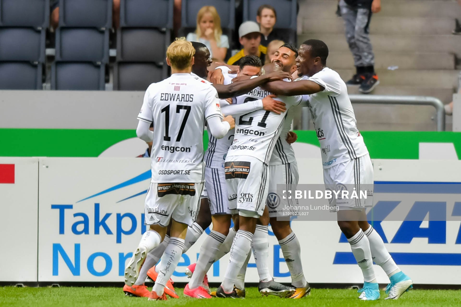 Östersunds spelare jublar