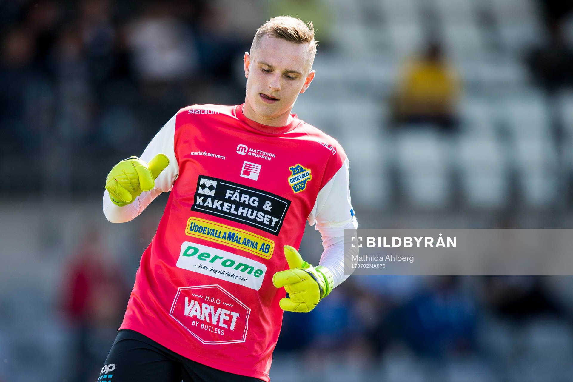 Oddevolds målvakt Robin Gustafsson  deppar