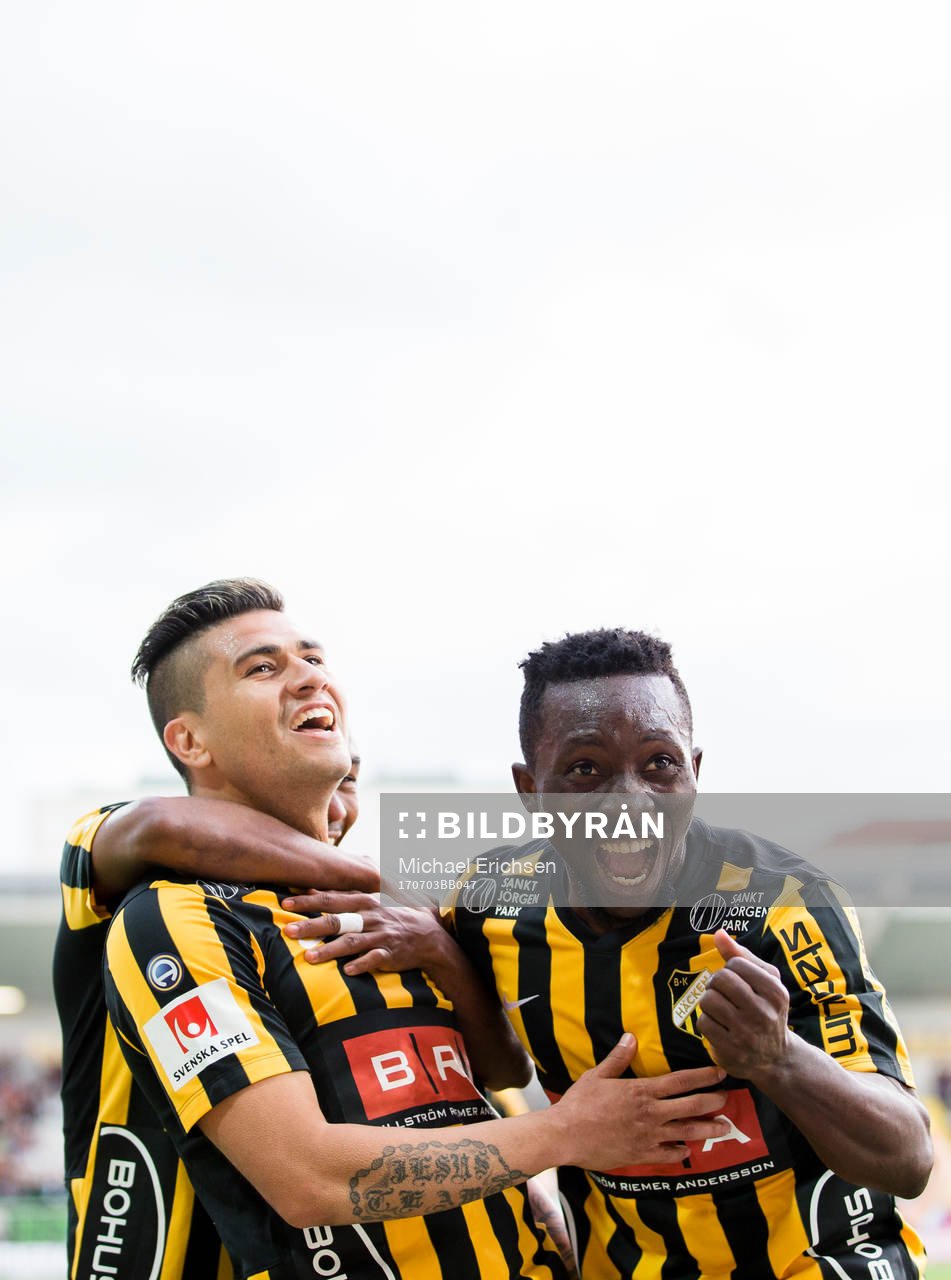 Häckens Paulinho, Nasiru Mohammed och Chisom Egbuchulam jublar efter 2-0 under fotbollsmatchen i Allsvenskan mellan Häcken och Hammarby den 3 juli 2017 i Göteborg.