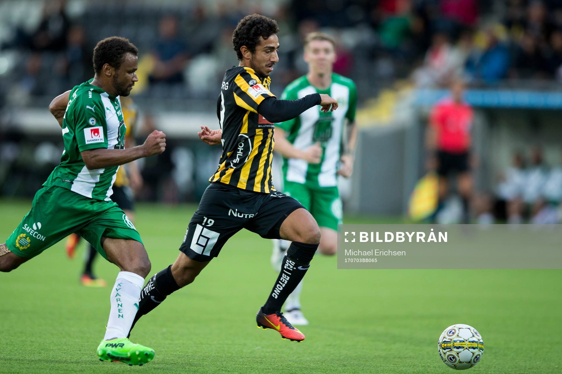 Häckens Daleho Irandust före Hammarbys Serge-Junior
