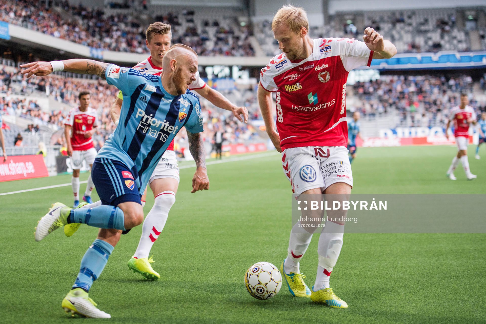 Djurgårdens Magnus Eriksson mot Kalmars Viktor Elm och
