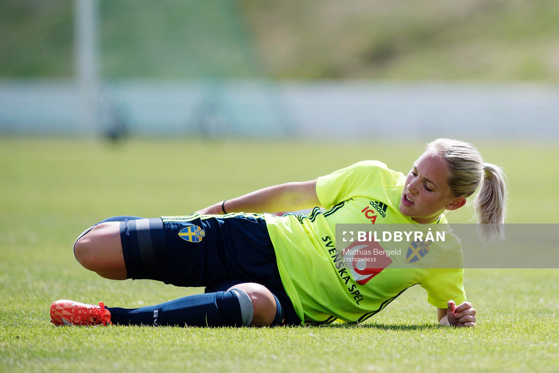 Elin Rubensson stretchar