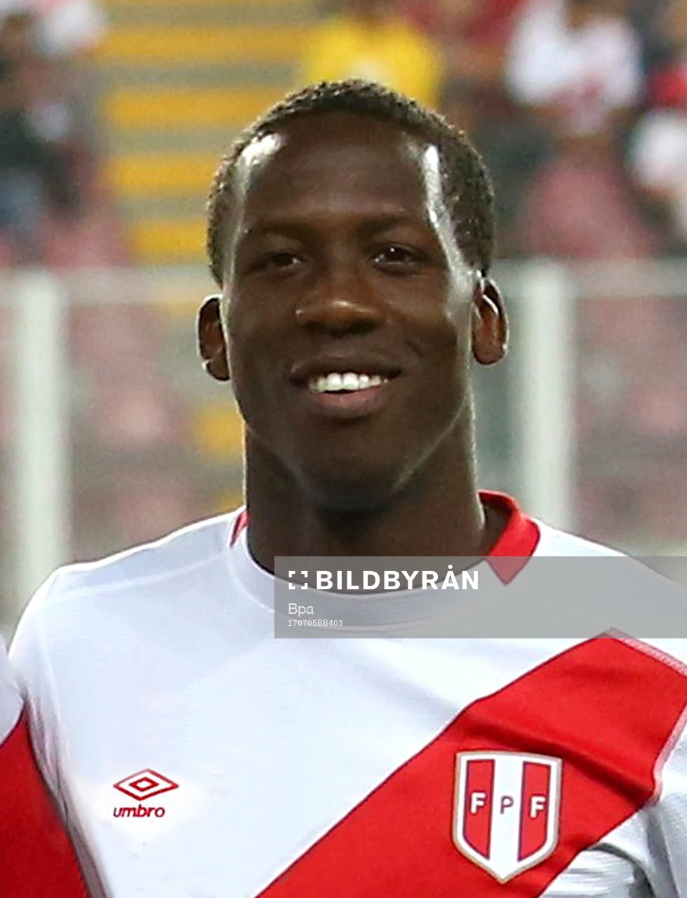 Peru Luis Advincula