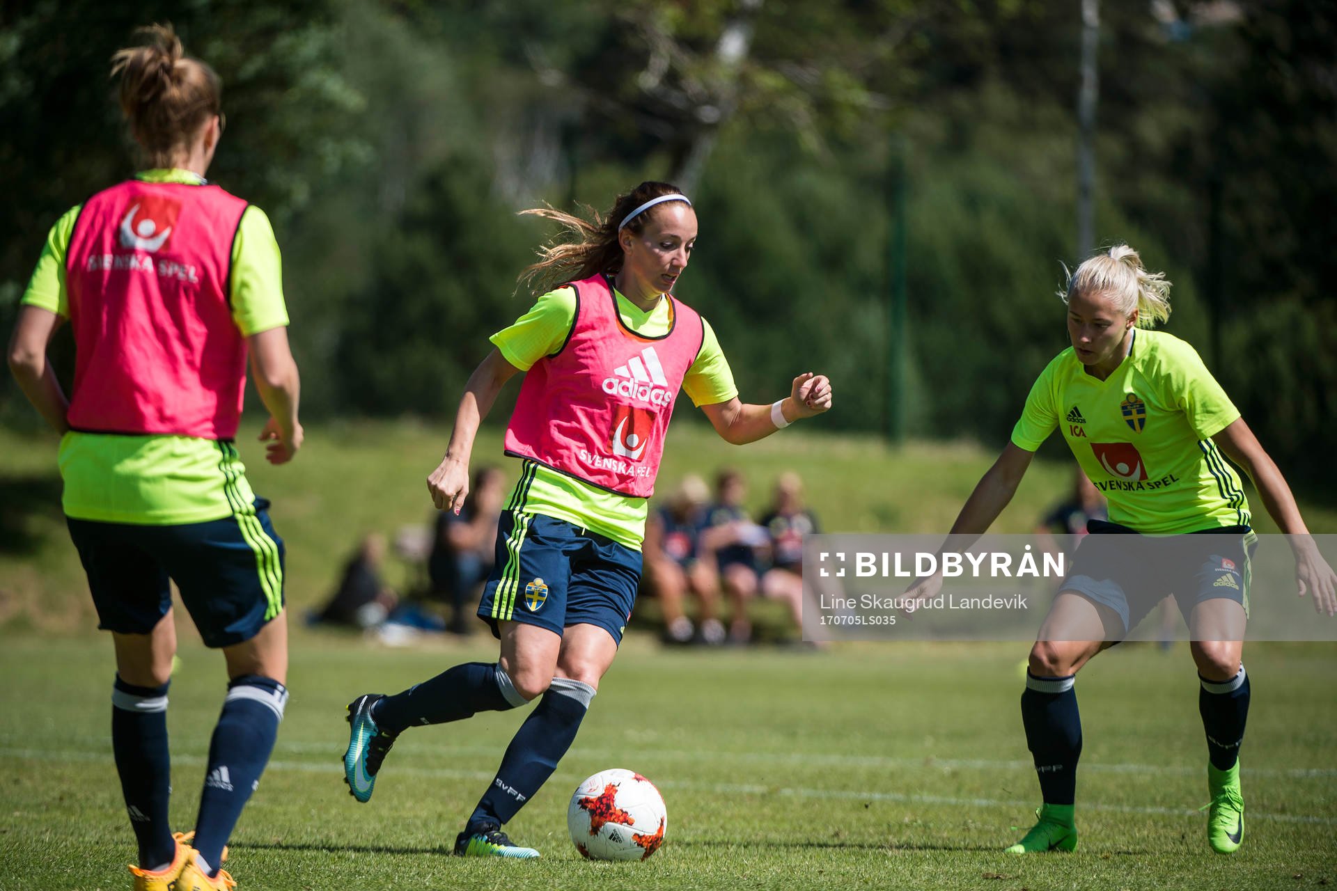 Kosovare Asllani