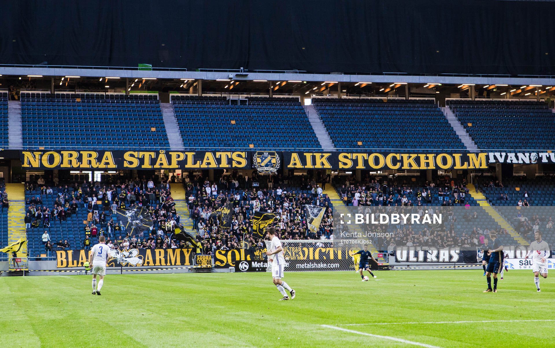 Glest på läktarna