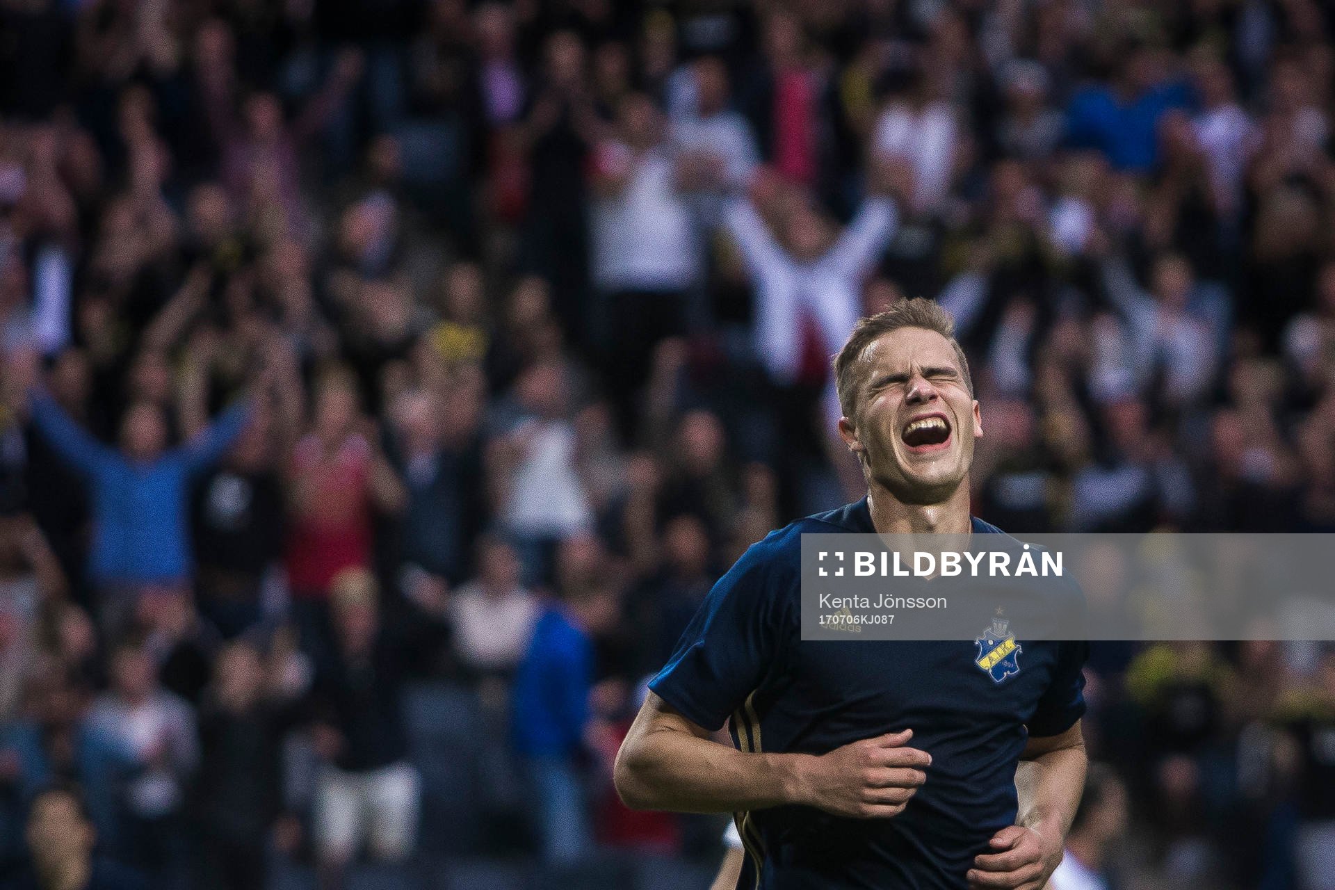 s Eero Markkanen jublar