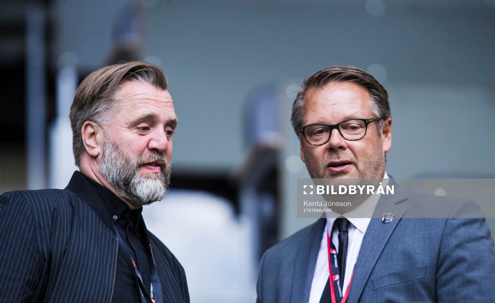 s sportchef Björn Wesström och VD Mikael Ahlerup innan