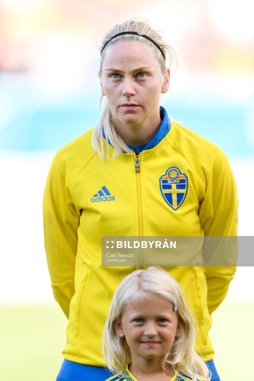 Sveriges Lisa Dahlkvist vid lineup innan