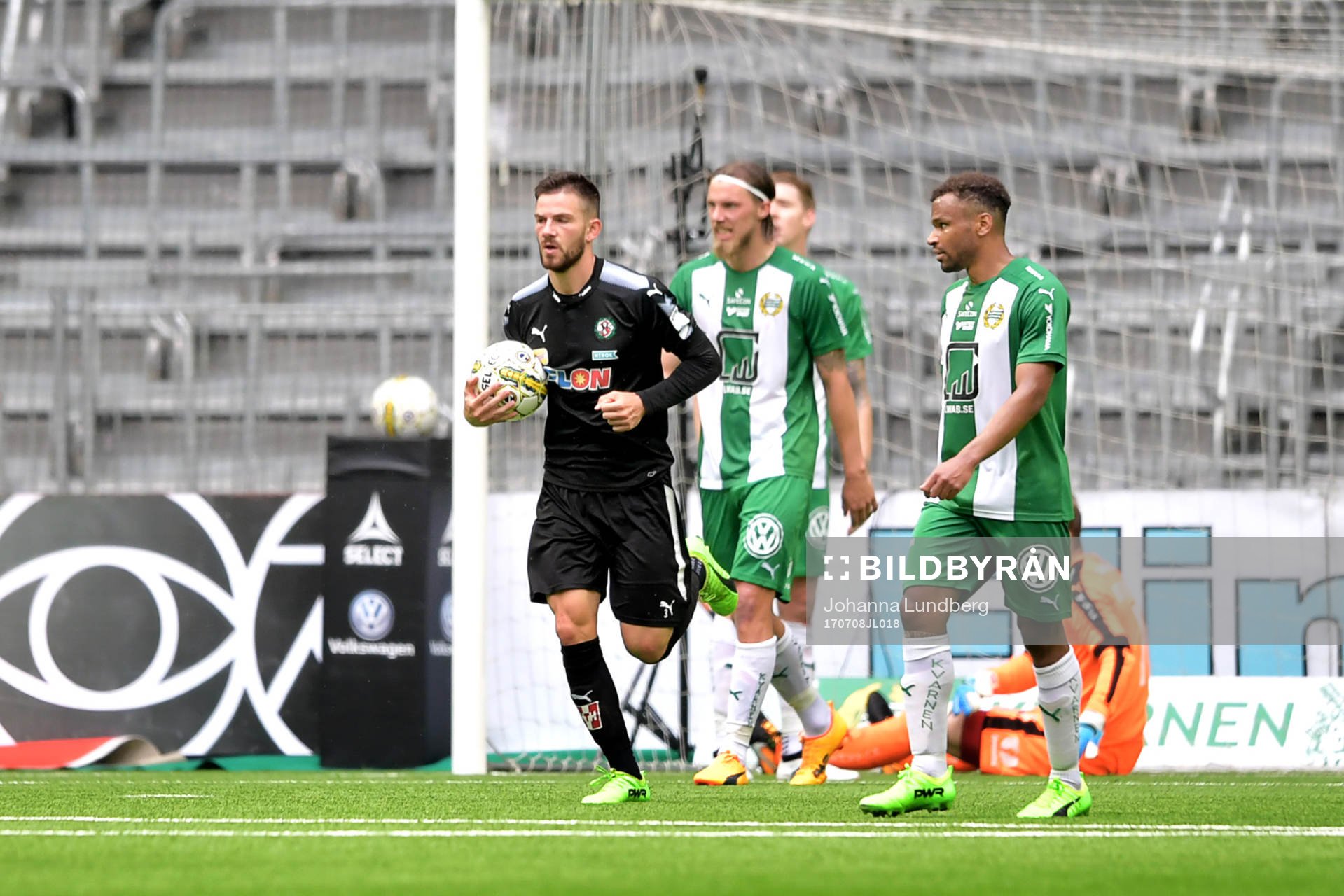 Örebros Brendan Hines-Ike har precis gjort 3-1