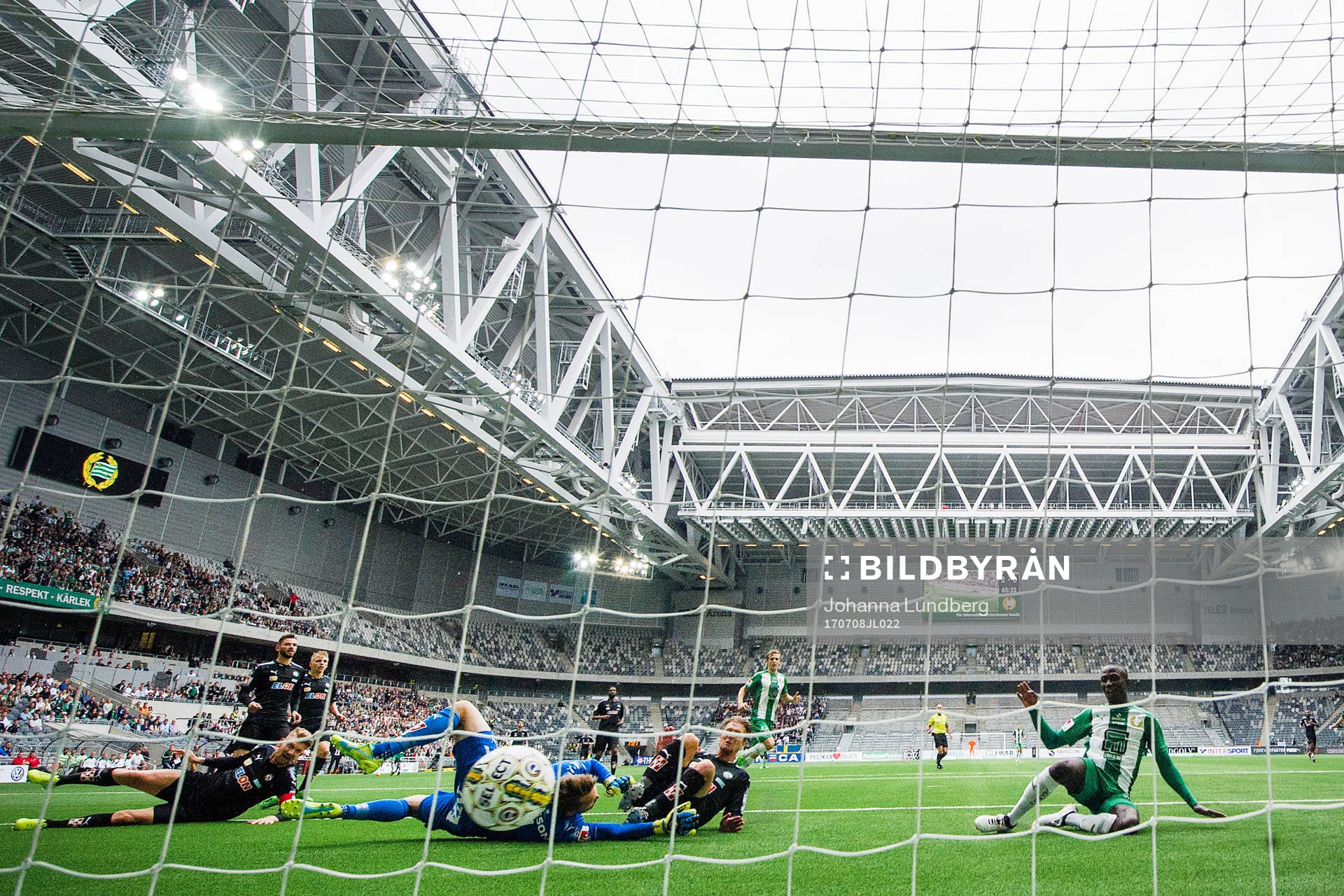 Hammarbys Pa Amat Dibba gör 3-0 bakom Örebros målvakt