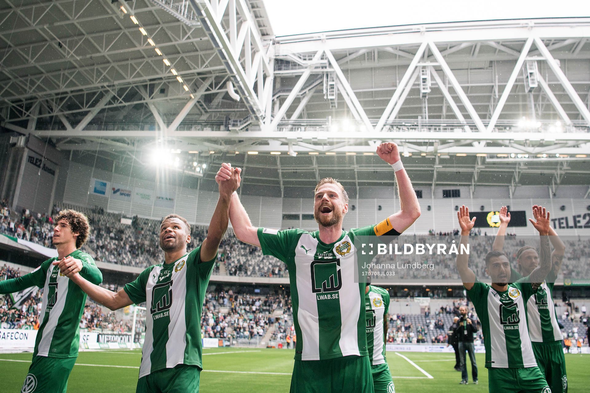 Hammarbys Romulo Cabral Pereira Pinto, Serge-Junior Martinsson Ngouali och Arnór Smárason jublar efter fotbollsmatchen i Allsvenskan mellan Hammarby och Örebro den 8 juli 2017 i Stockholm.